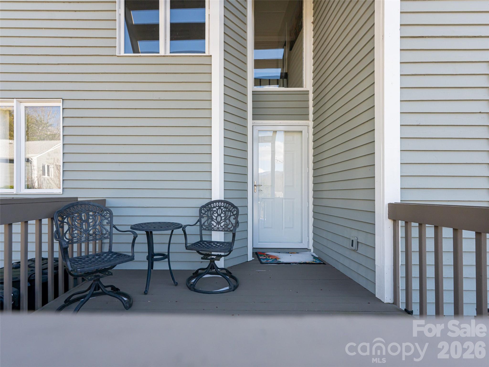 2F Lynx Drive — Black Mountain