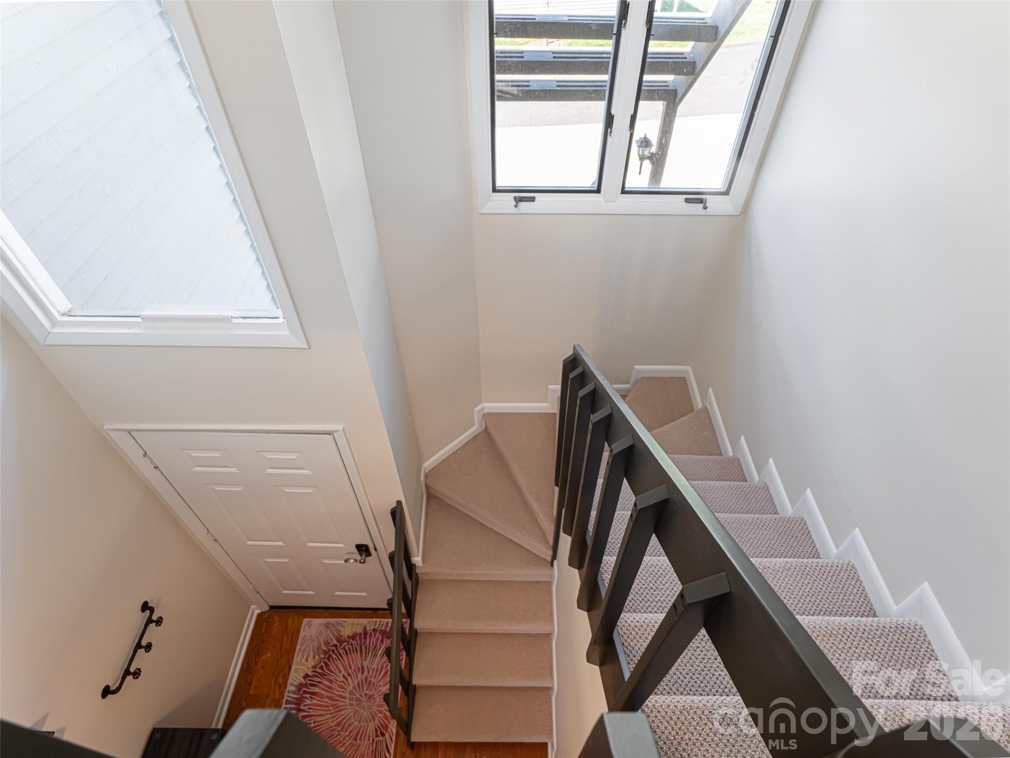 2F Lynx Drive — Black Mountain