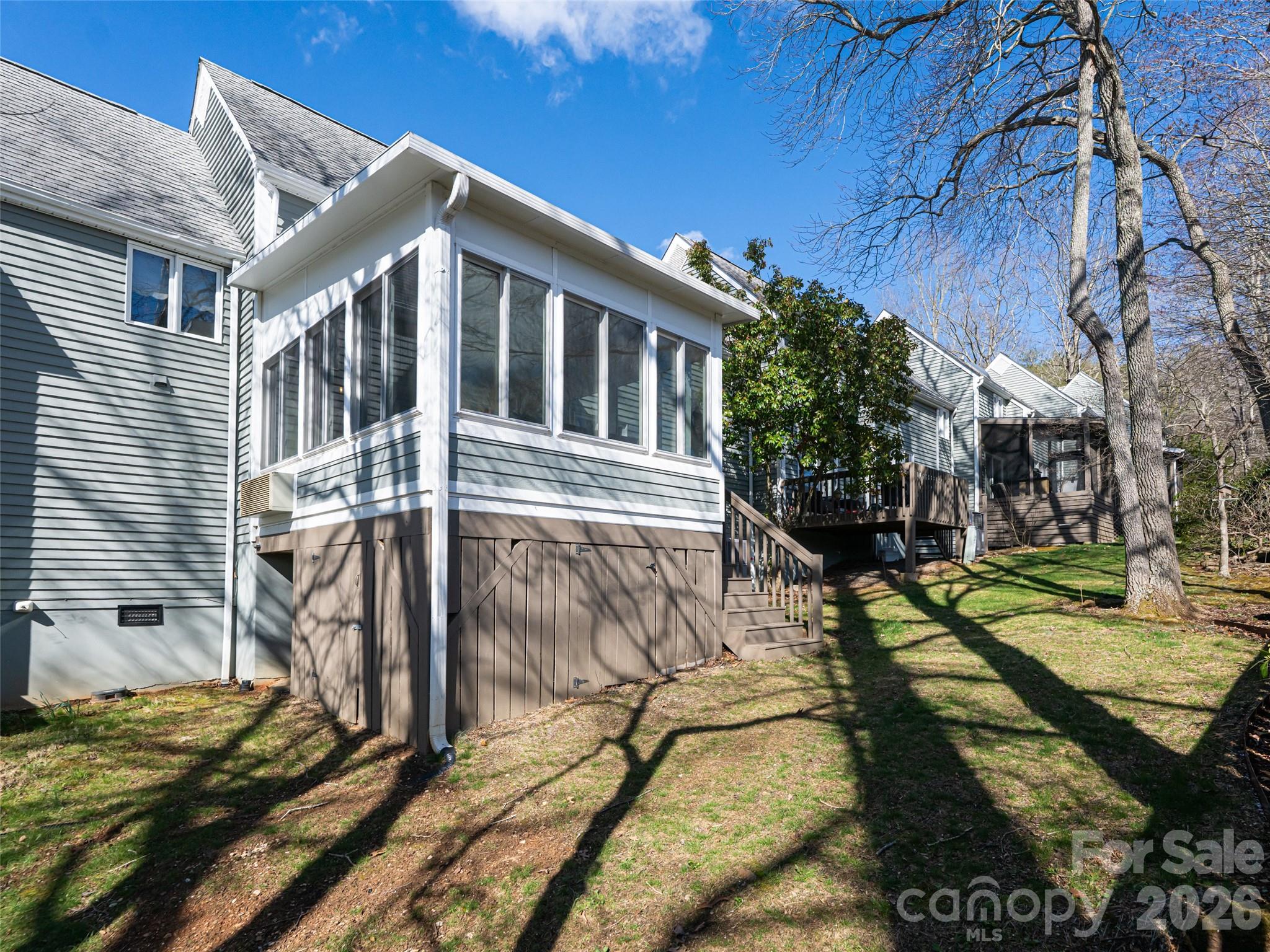 2F Lynx Drive — Black Mountain