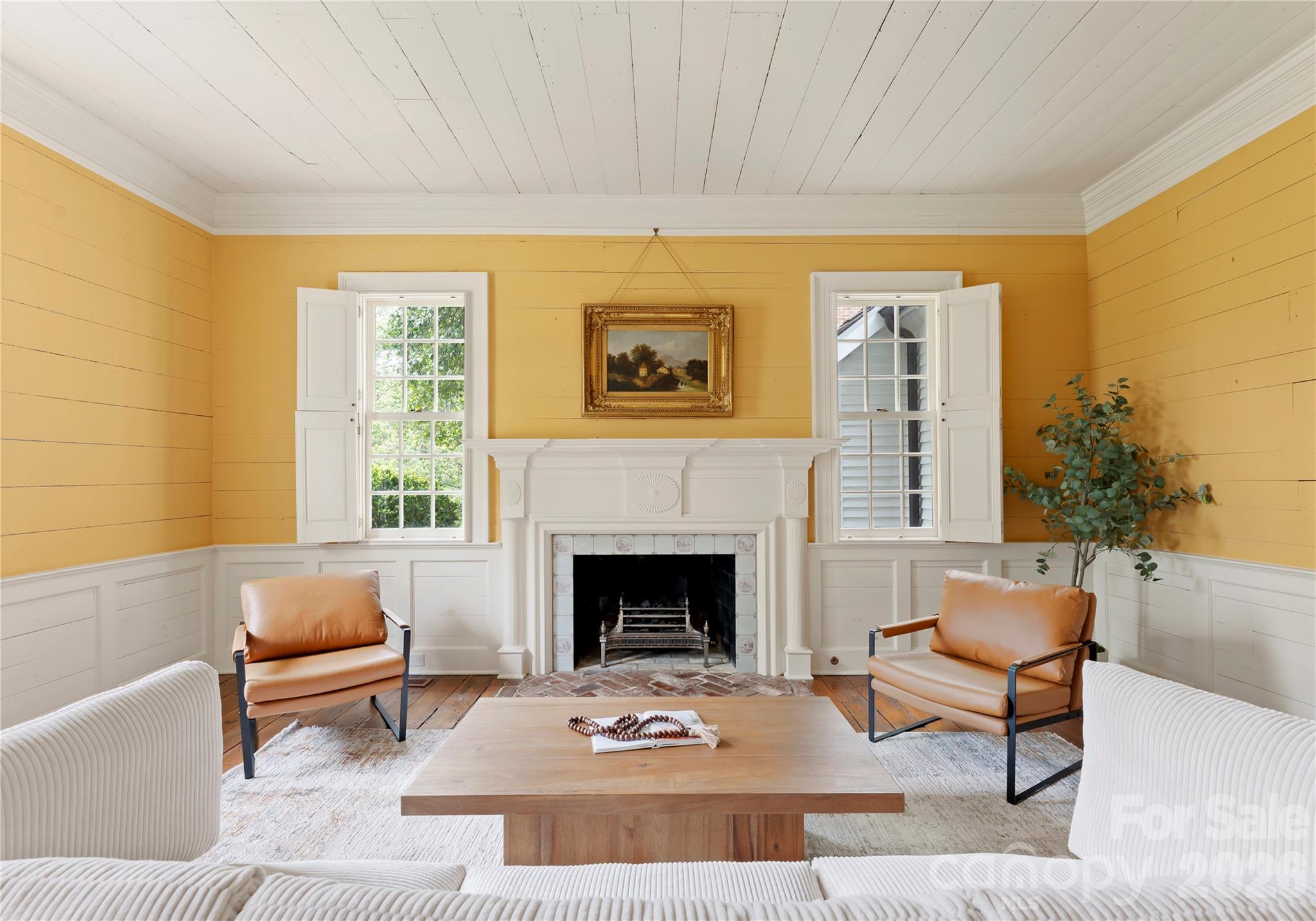 5520 Sharon View Road — Charlotte