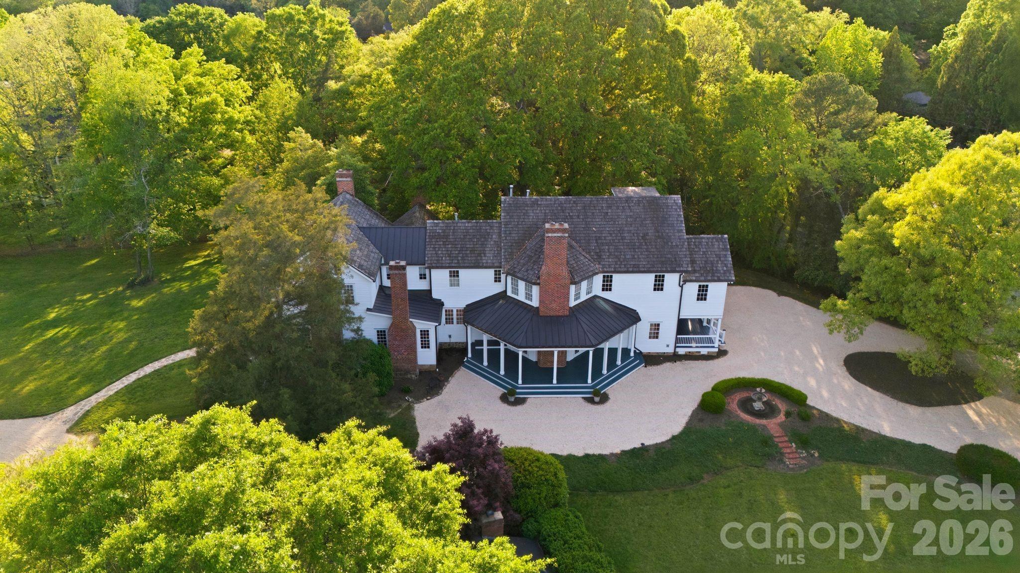 5520 Sharon View Road — Charlotte