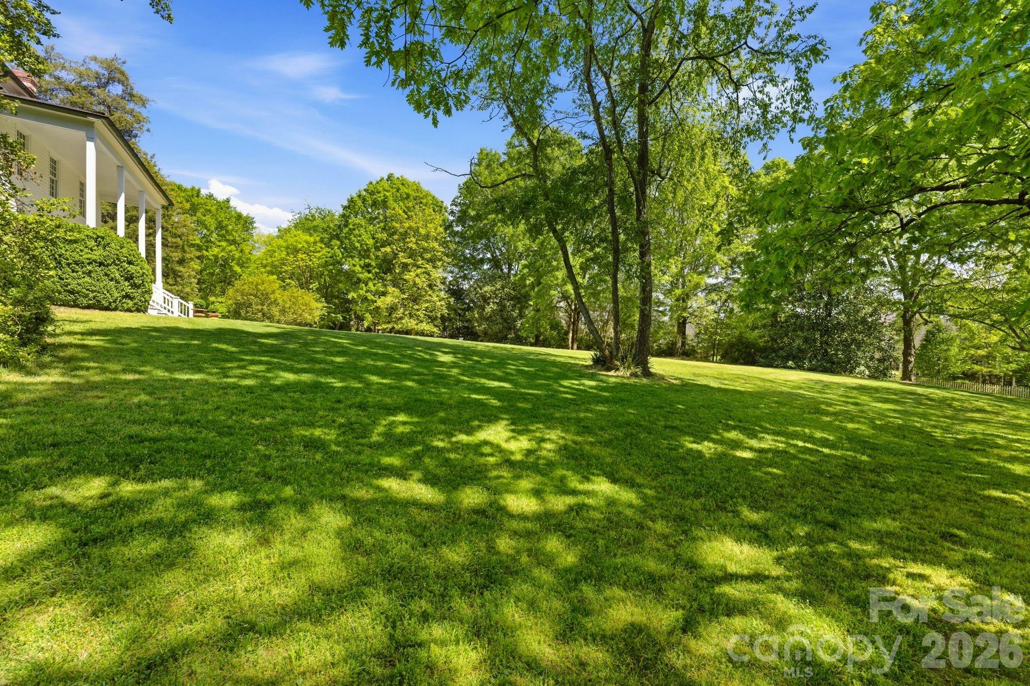 5520 Sharon View Road — Charlotte