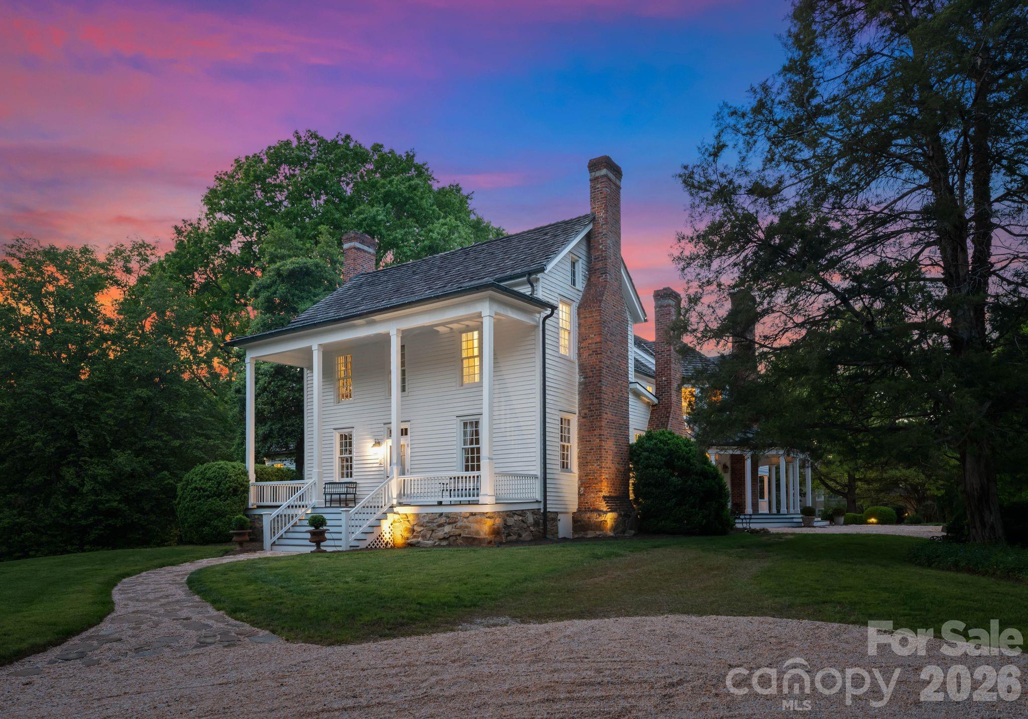 5520 Sharon View Road — Charlotte