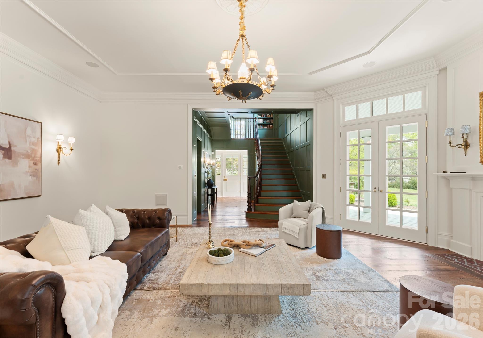 5520 Sharon View Road — Charlotte