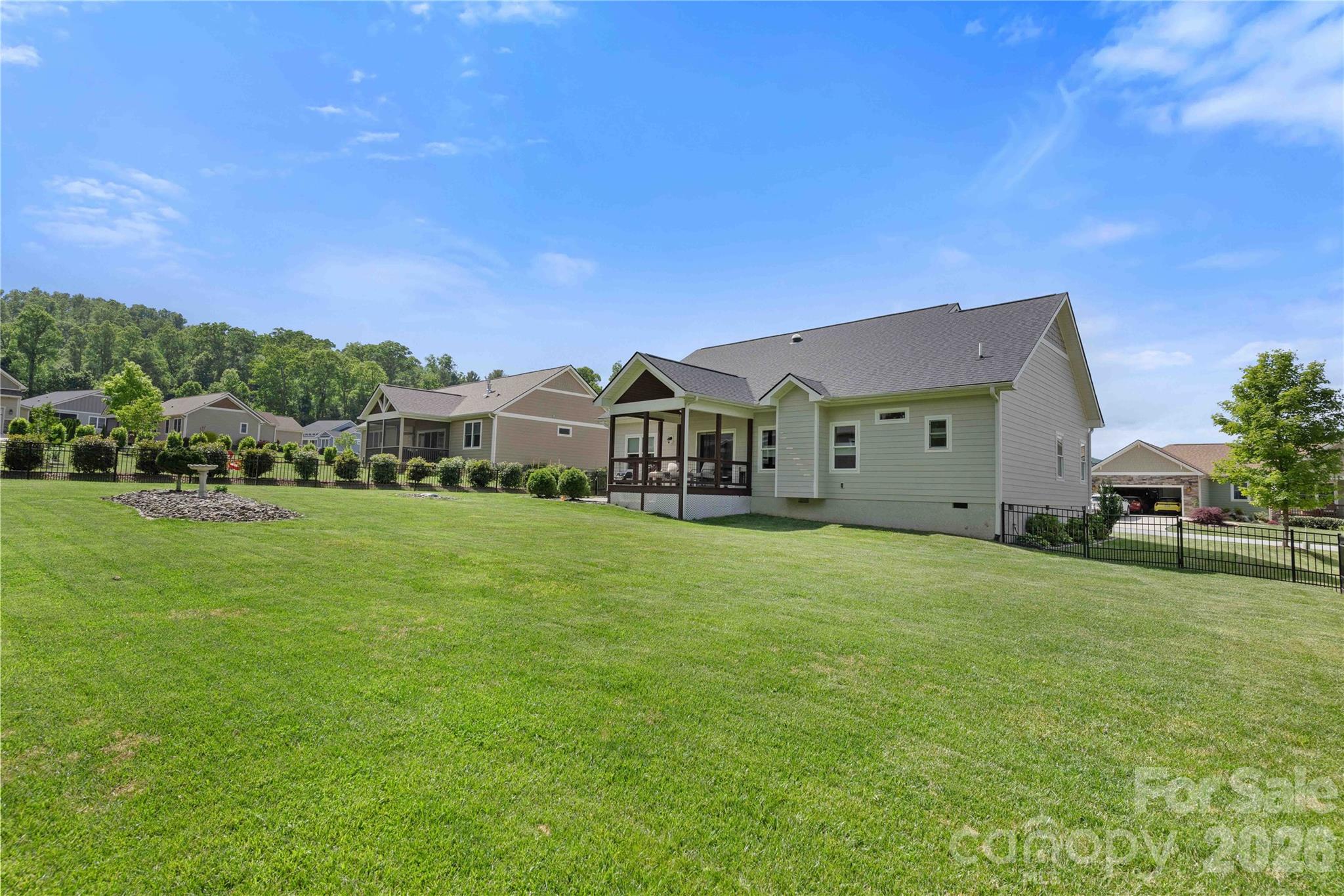 806 Blacksmith Run Drive — Hendersonville