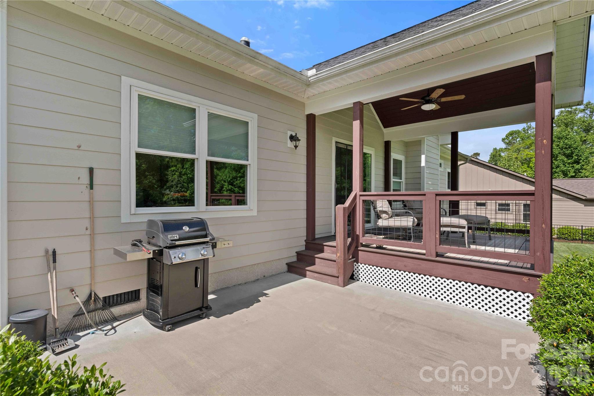 806 Blacksmith Run Drive — Hendersonville