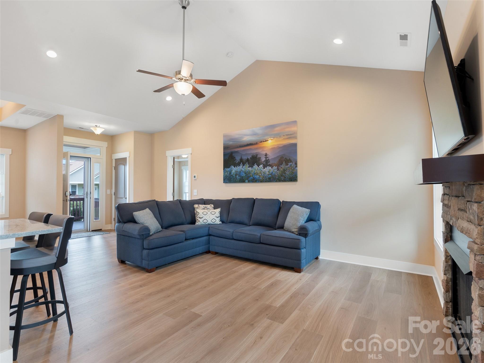 806 Blacksmith Run Drive — Hendersonville