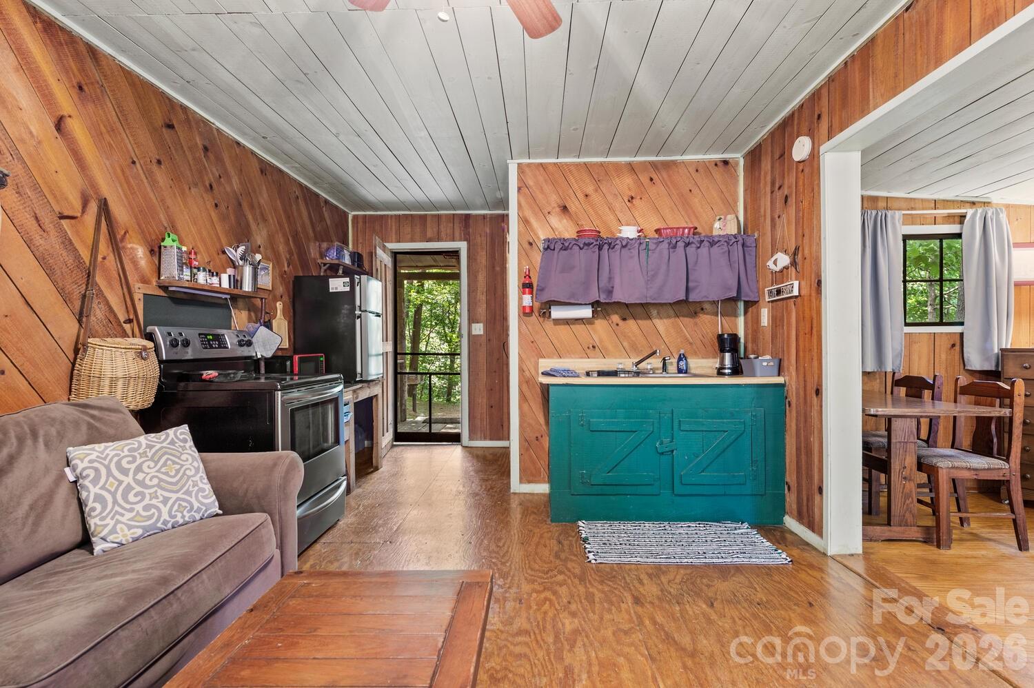 264 Rebel Drive — Hot Springs