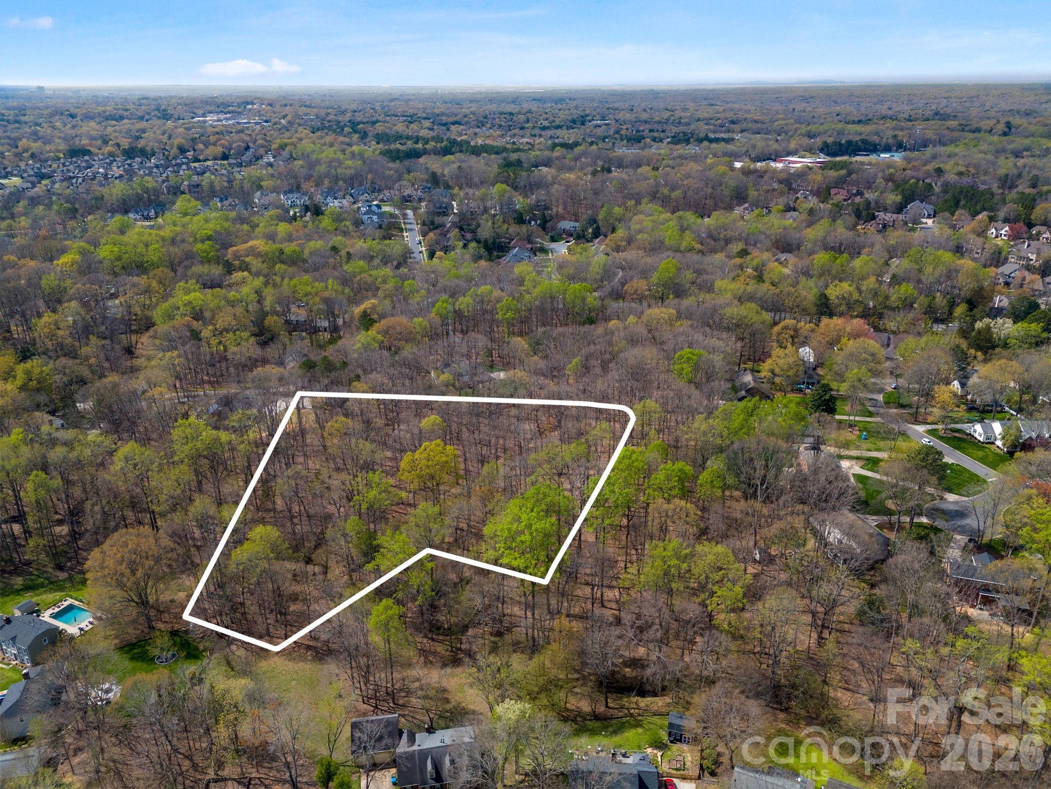 801 Reverdy Lane — Matthews
