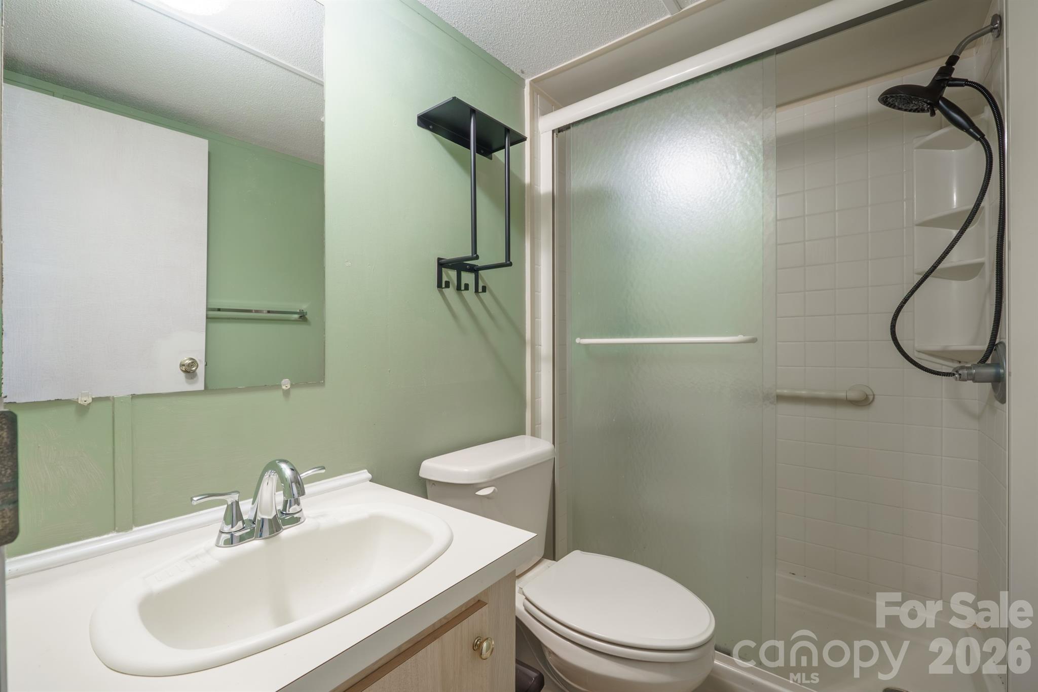 222 Summertree Drive — Troutman
