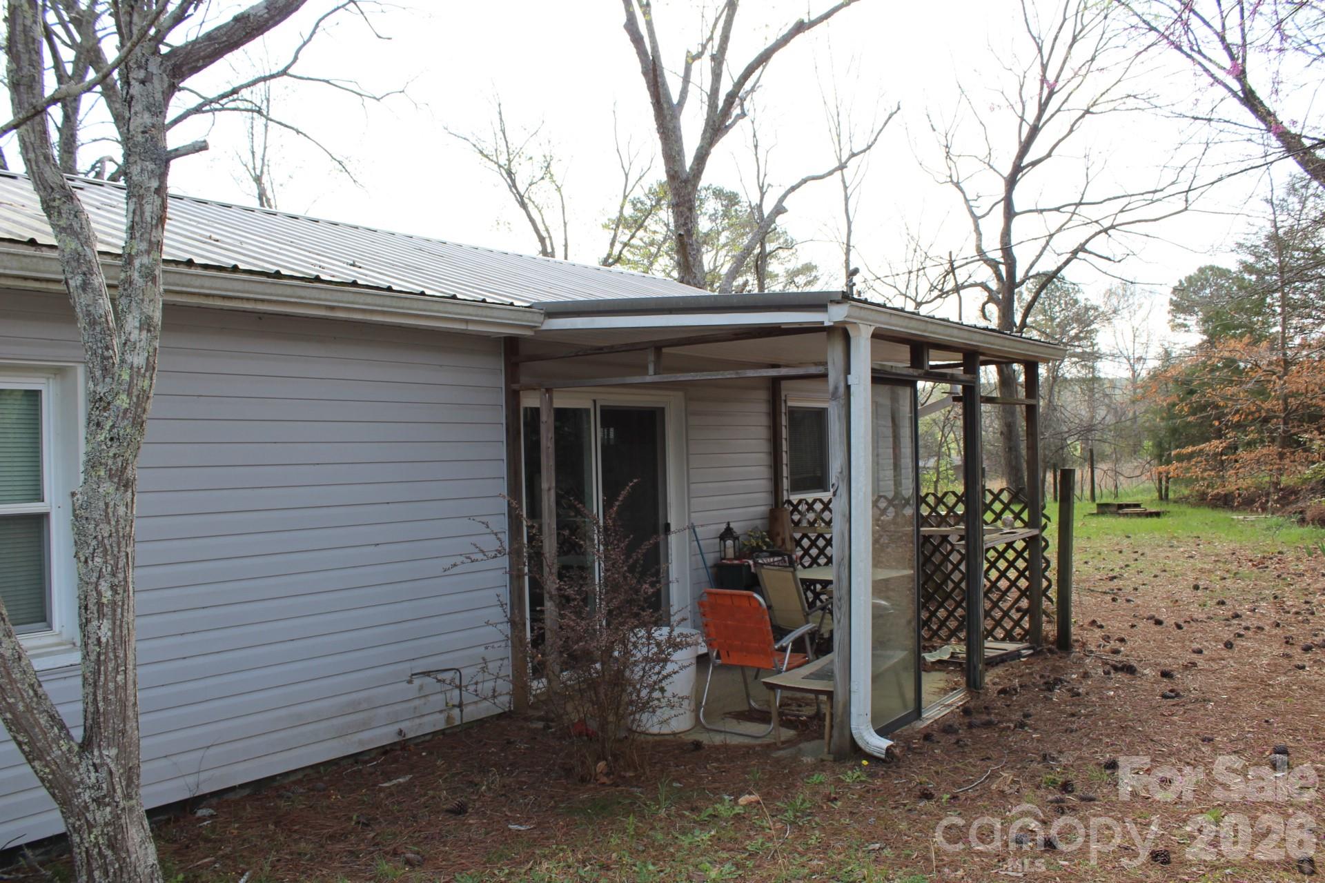 7282 NC Hwy 108 Highway E — Mill Spring