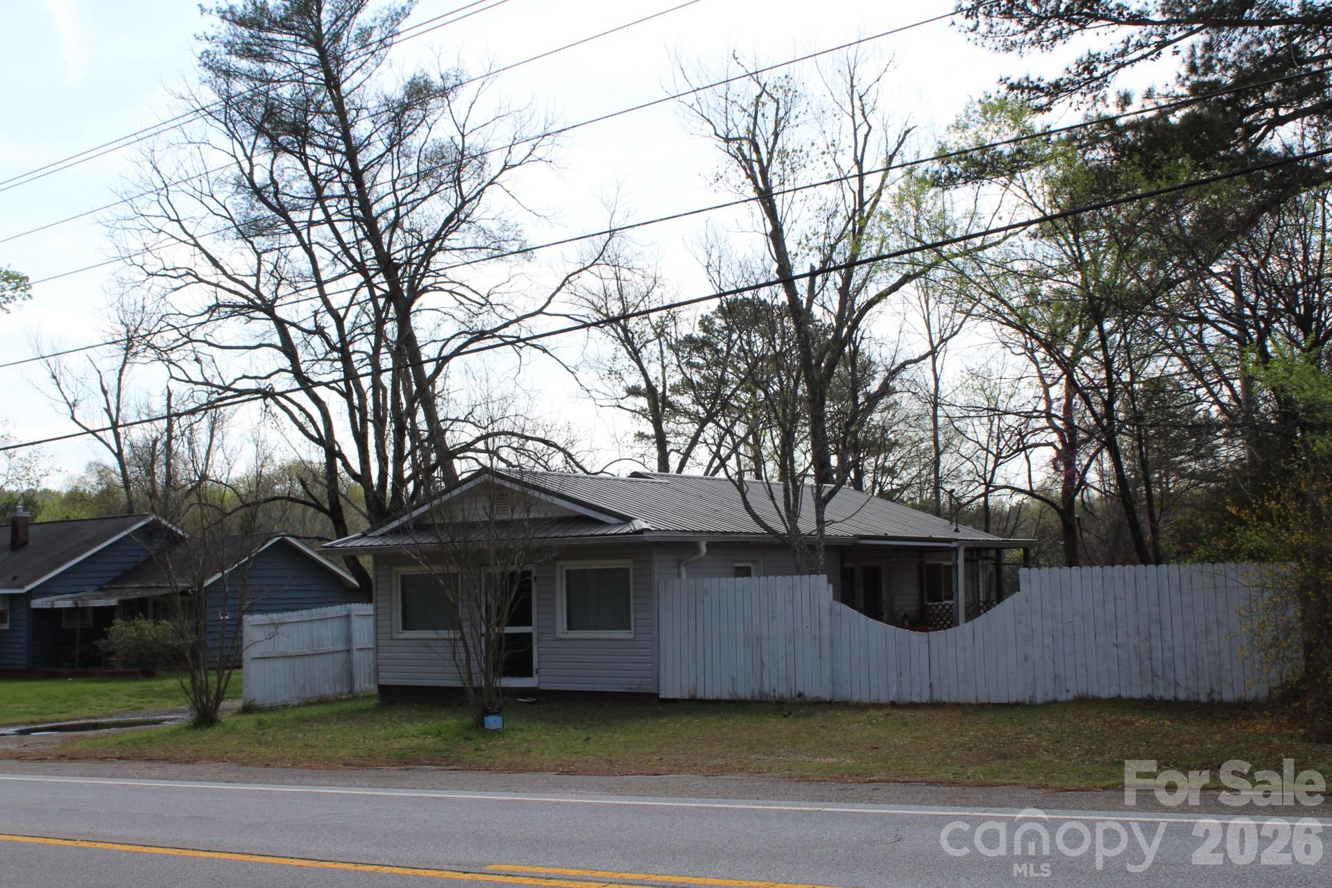 7282 NC Hwy 108 Highway E — Mill Spring