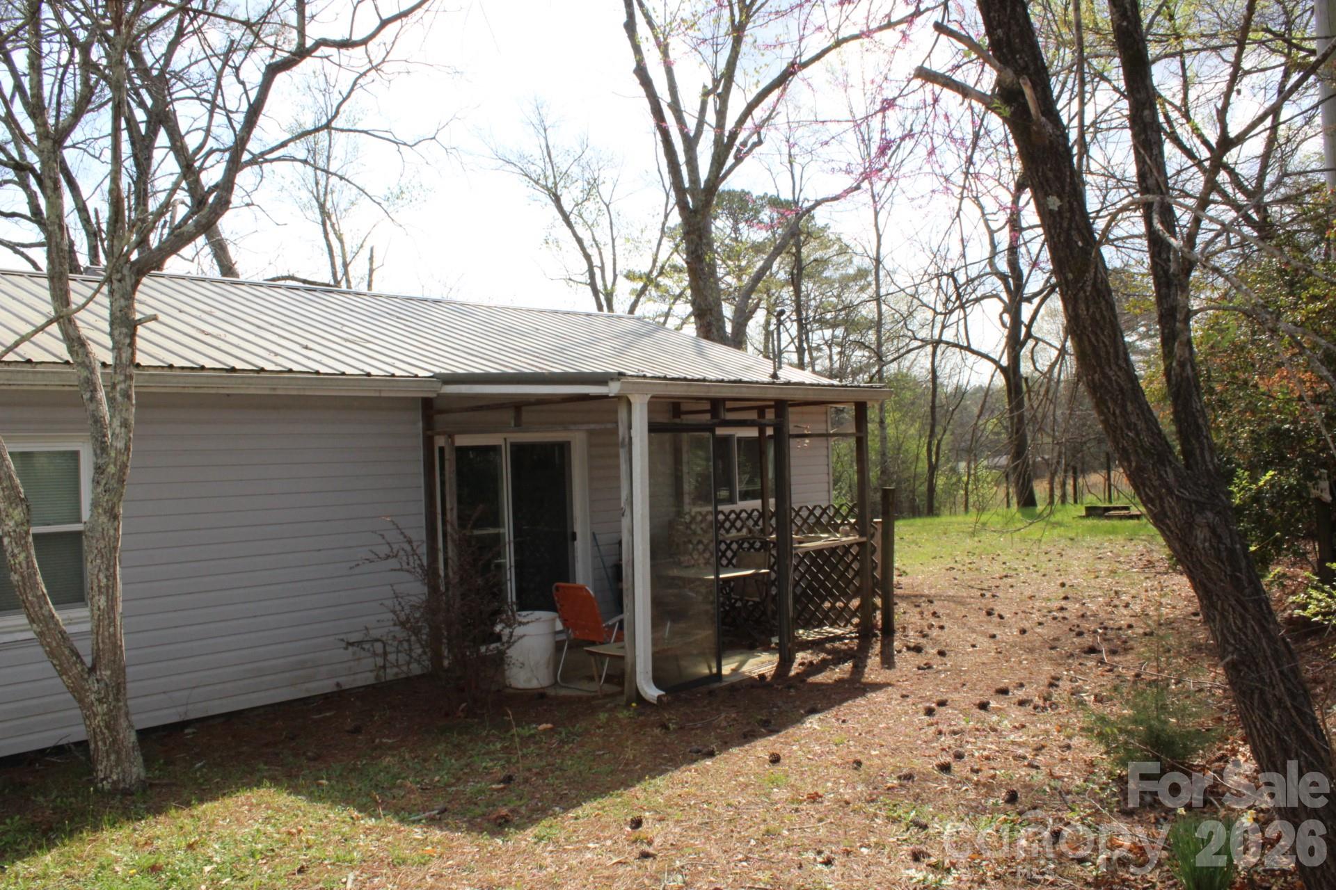 7282 NC Hwy 108 Highway E — Mill Spring
