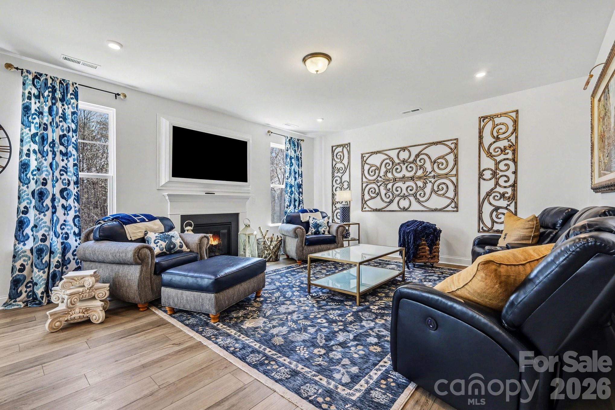 893 Regulus Court — York