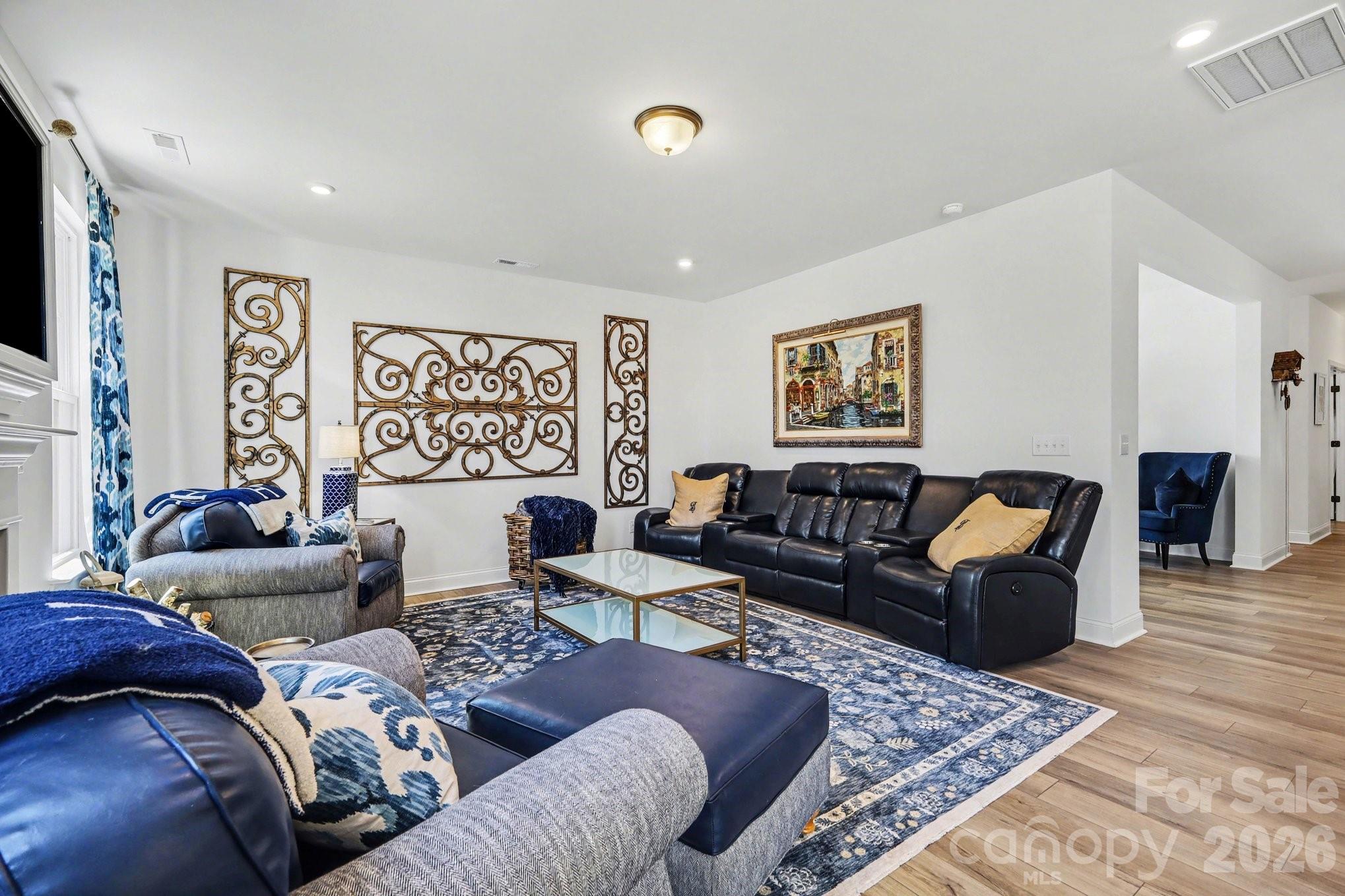 893 Regulus Court — York