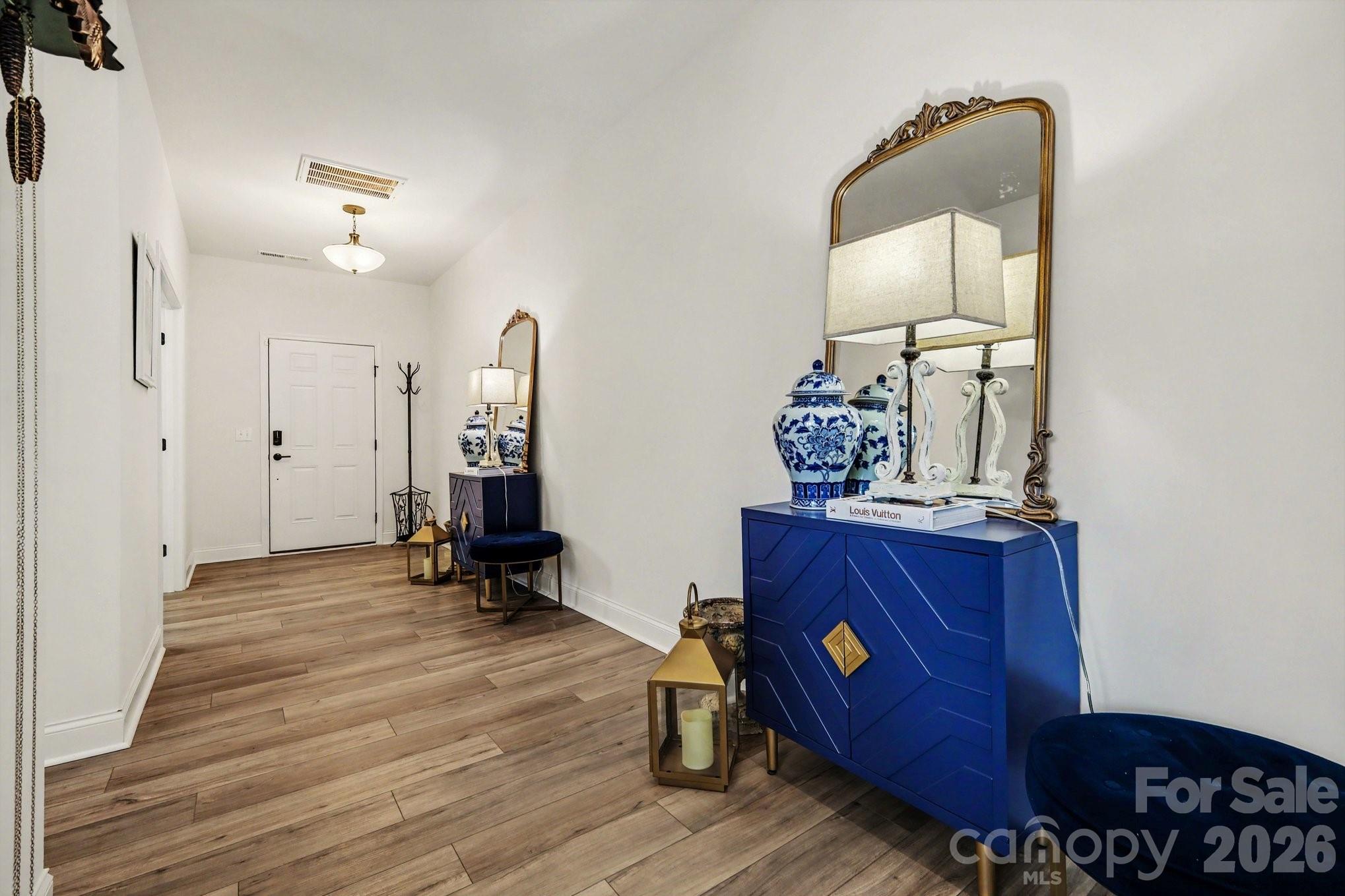 893 Regulus Court — York