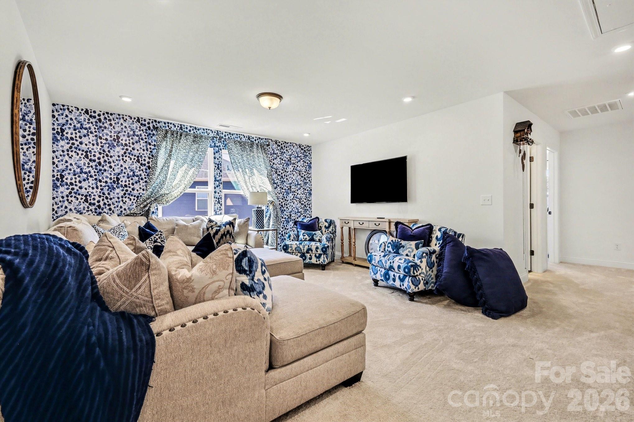 893 Regulus Court — York