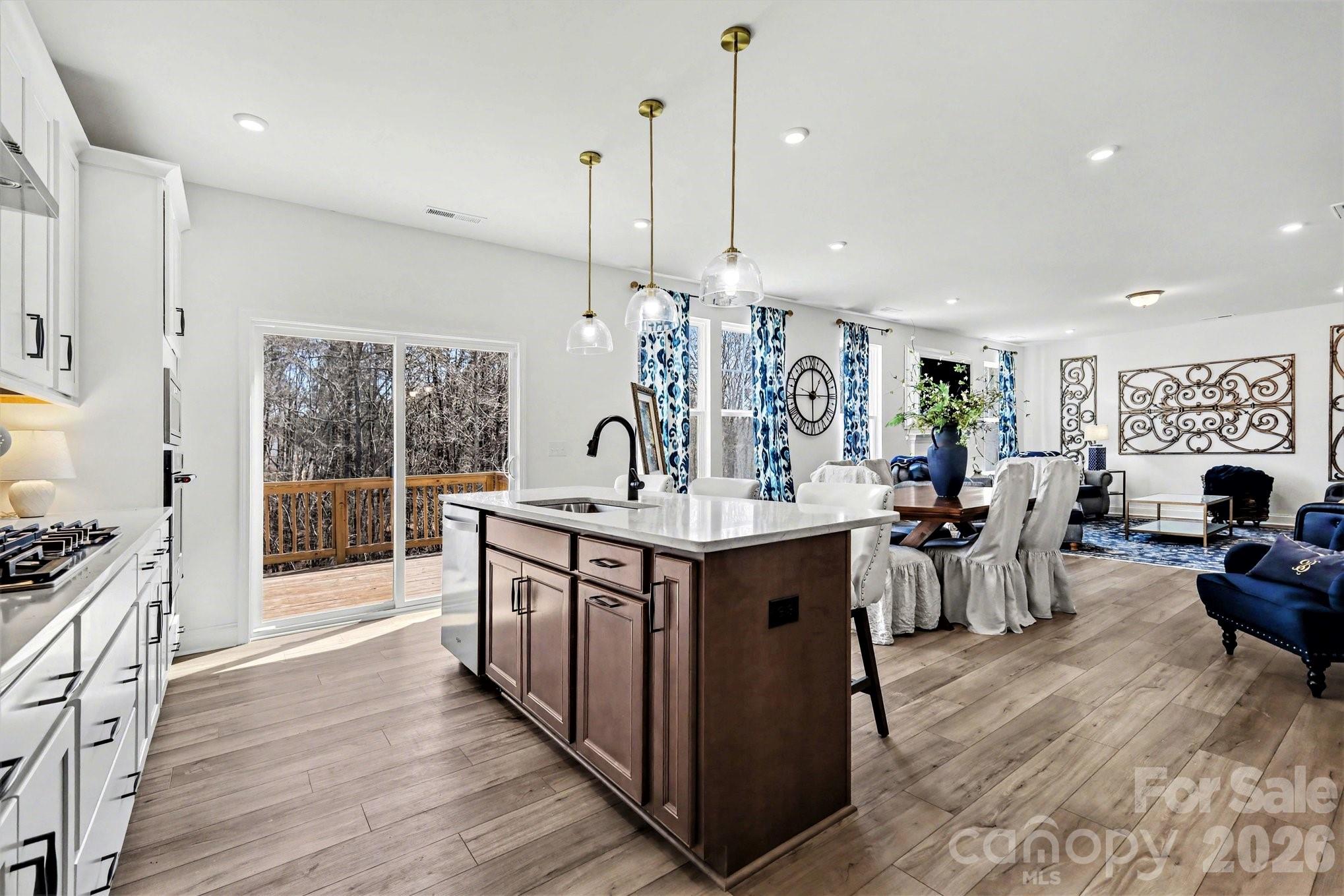 893 Regulus Court — York