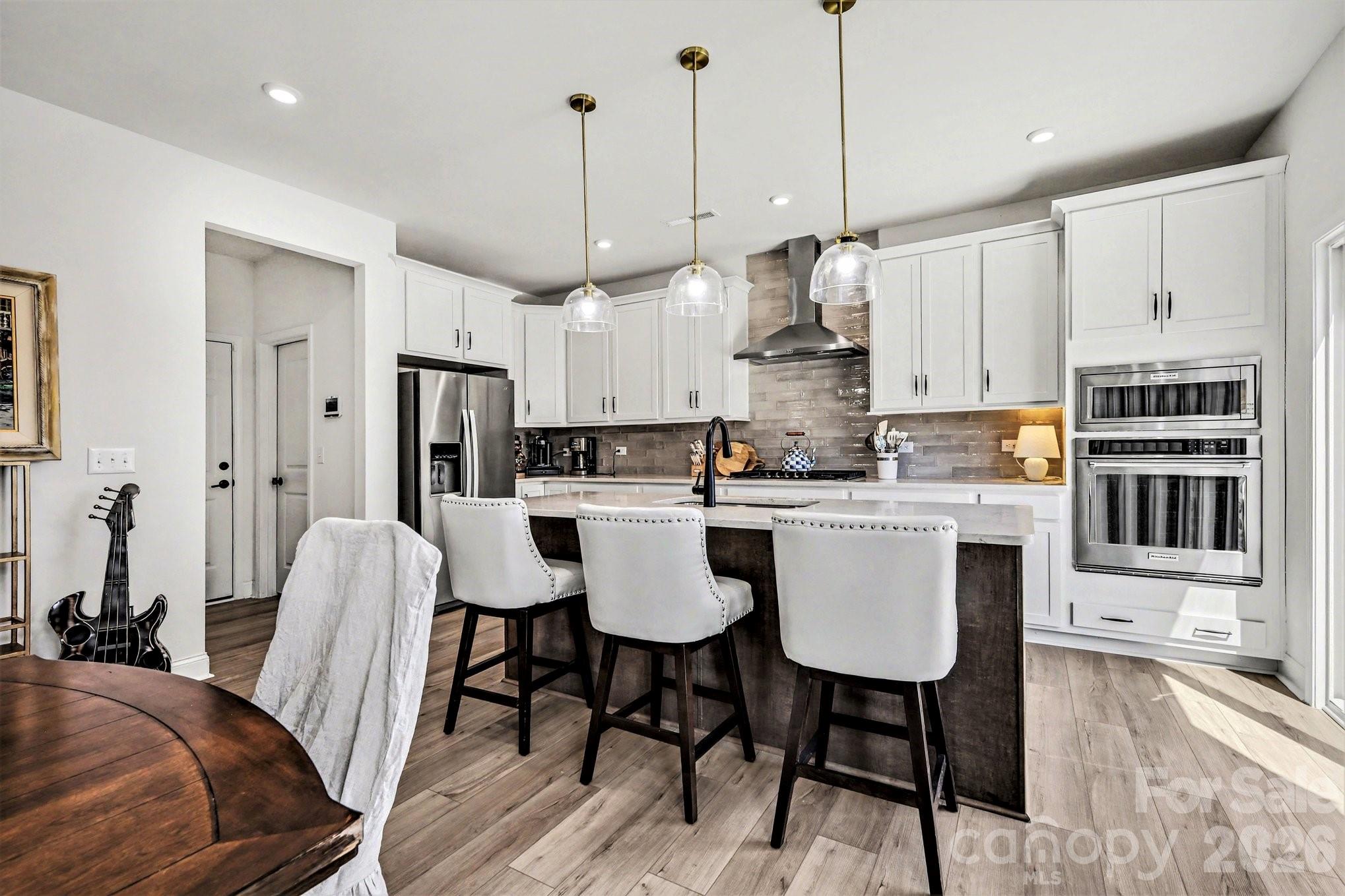 893 Regulus Court — York