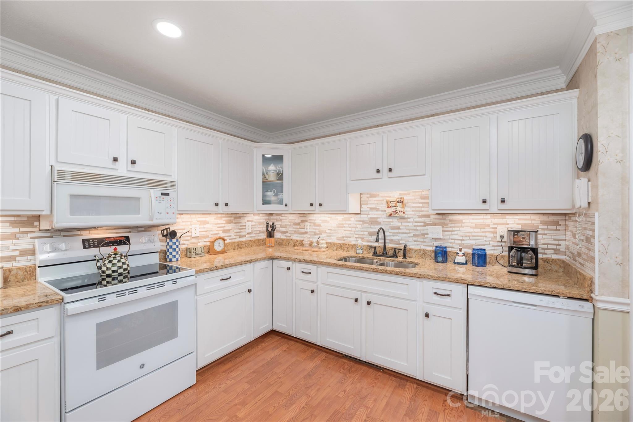 209 Browning Road — Waynesville
