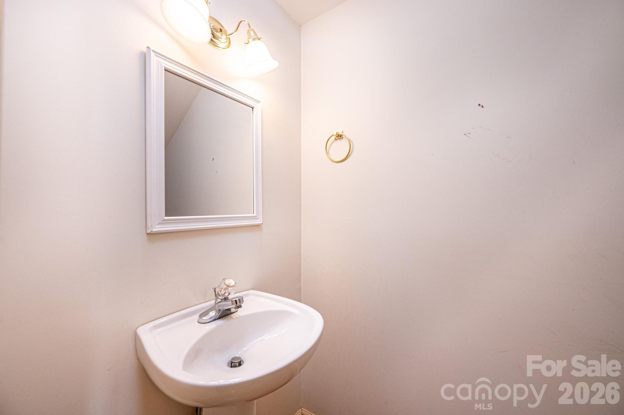 142 39th Avenue Court NW — Hickory