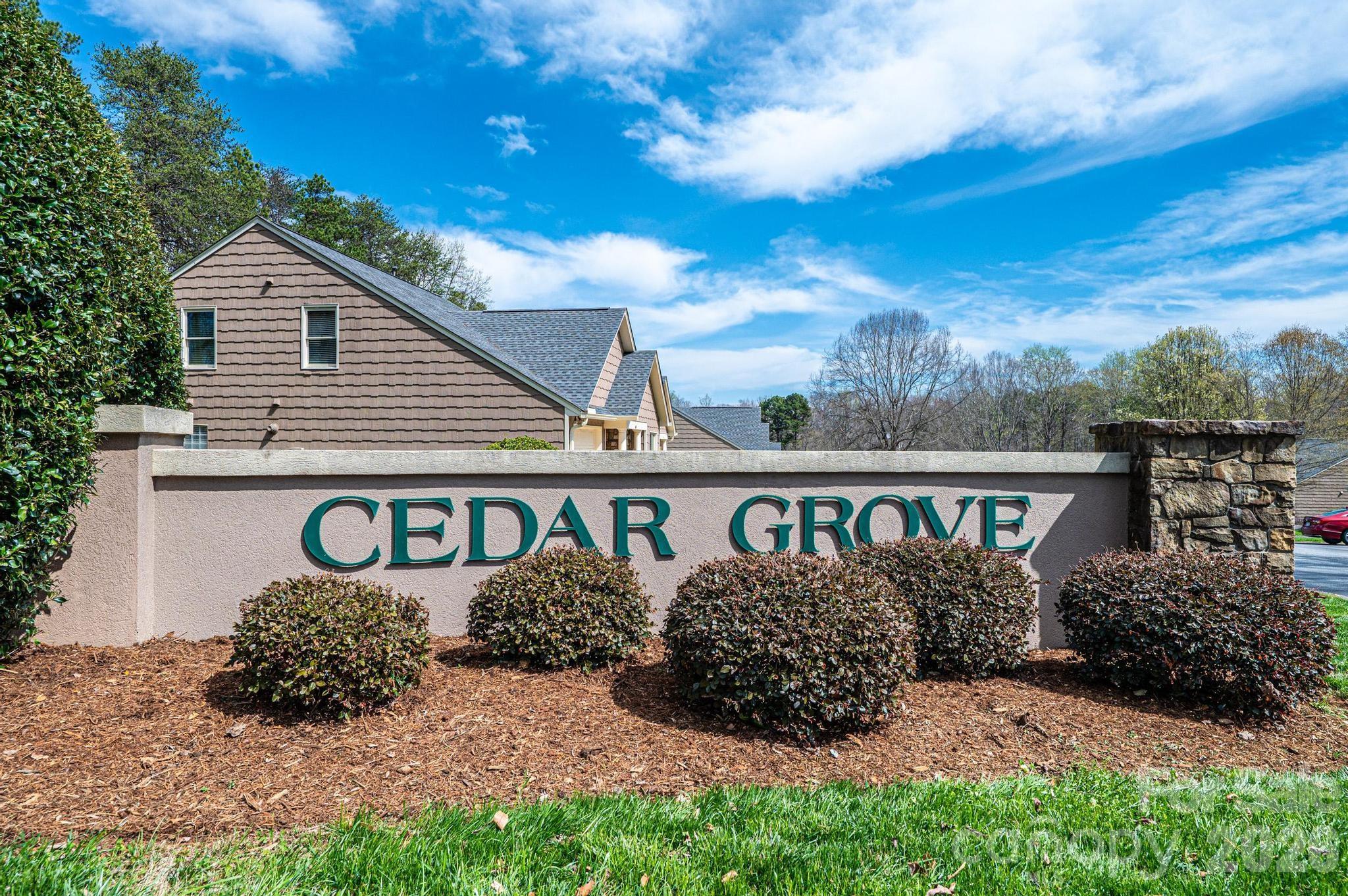 142 39th Avenue Court NW — Hickory