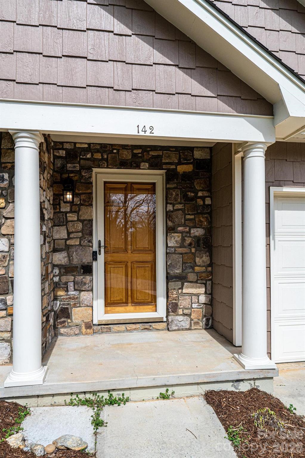 142 39th Avenue Court NW — Hickory