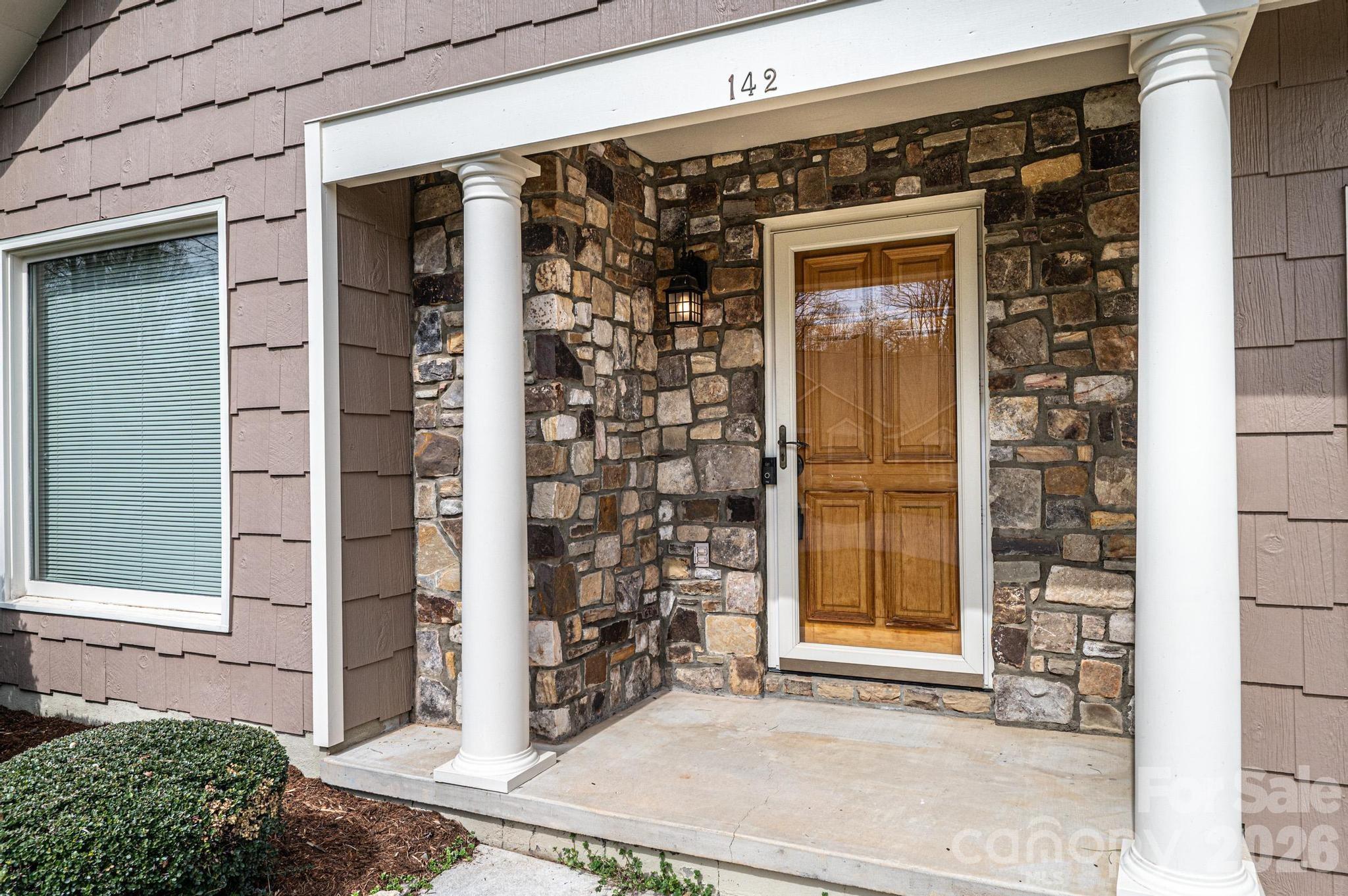 142 39th Avenue Court NW — Hickory