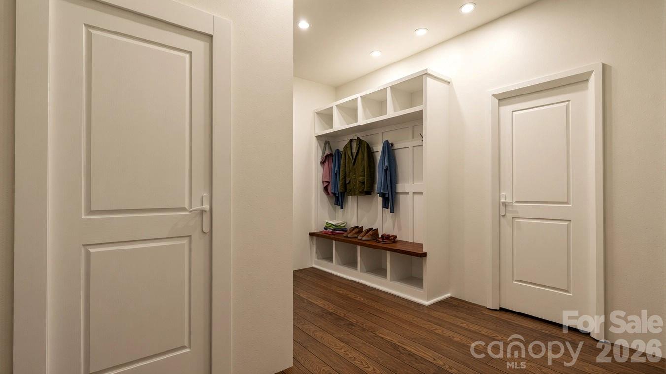 753 Chatsworth Circle — Lenoir