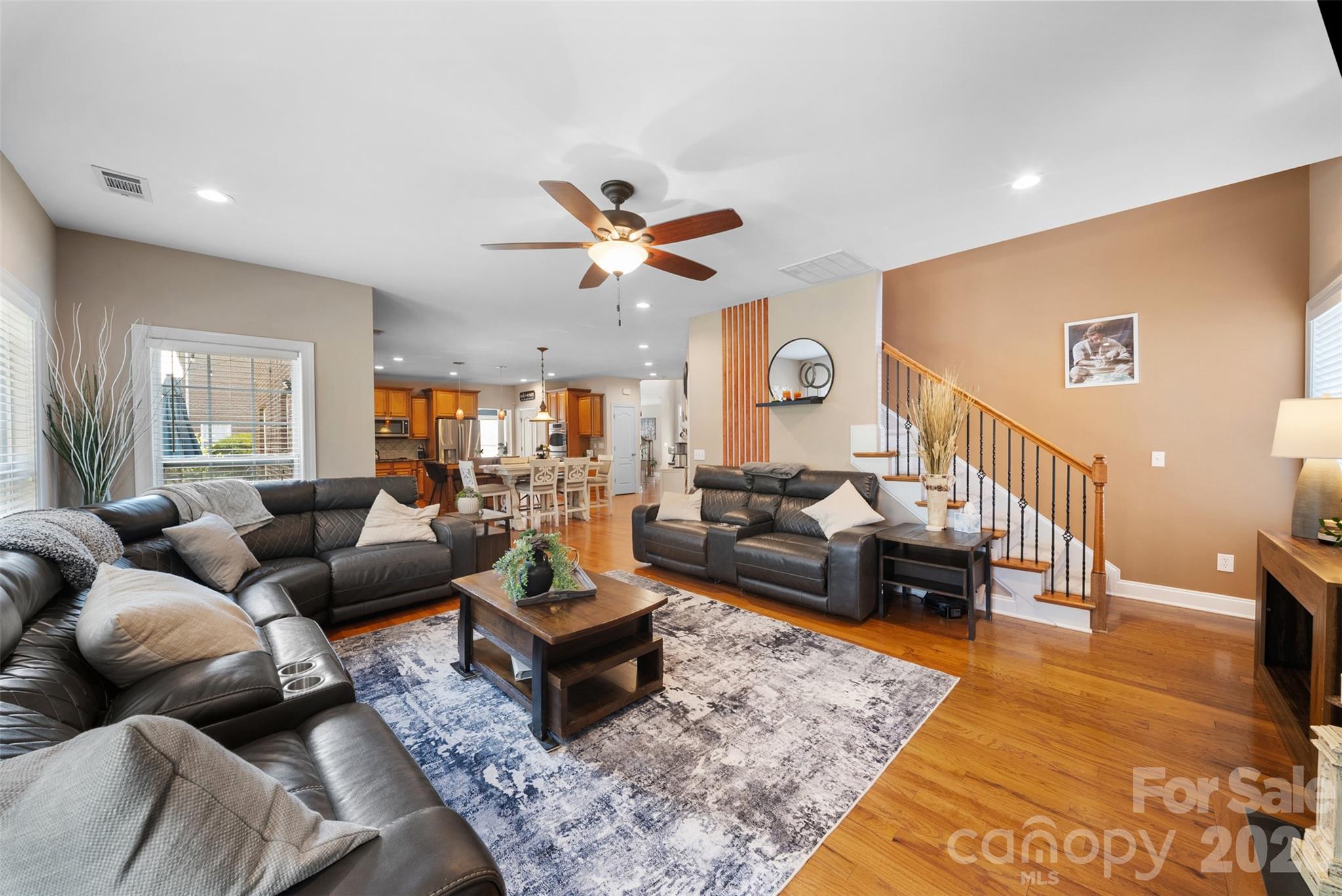 8715 Savannah Road — Harrisburg