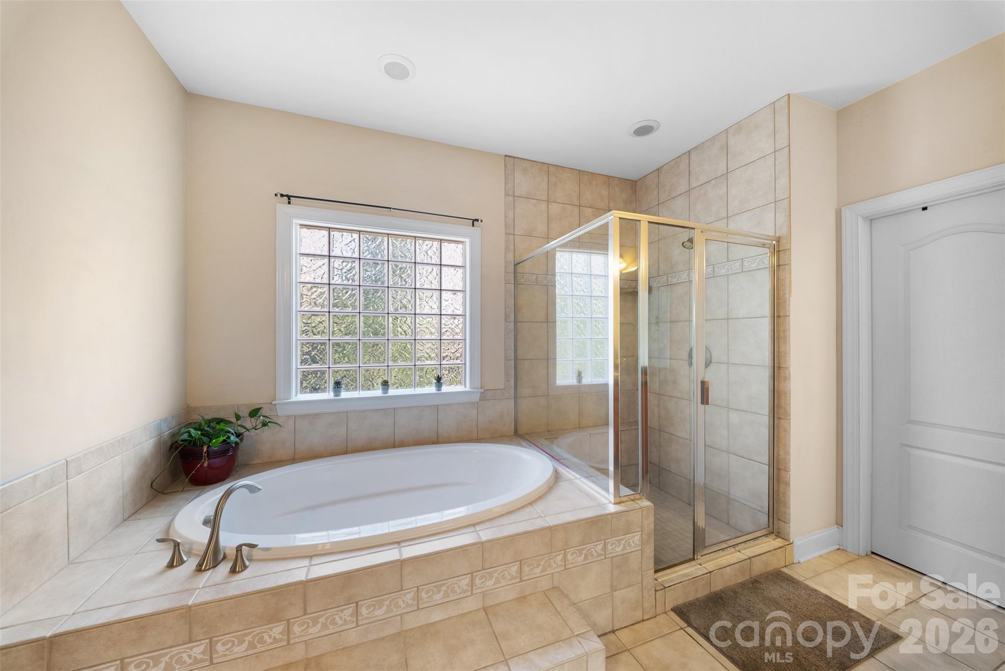 8715 Savannah Road — Harrisburg