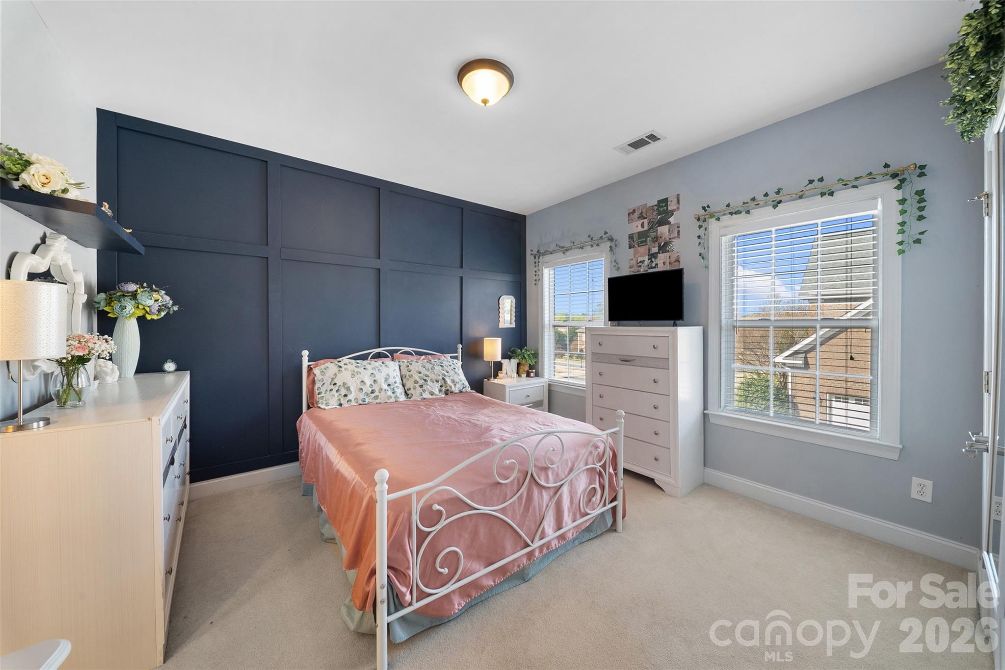 8715 Savannah Road — Harrisburg