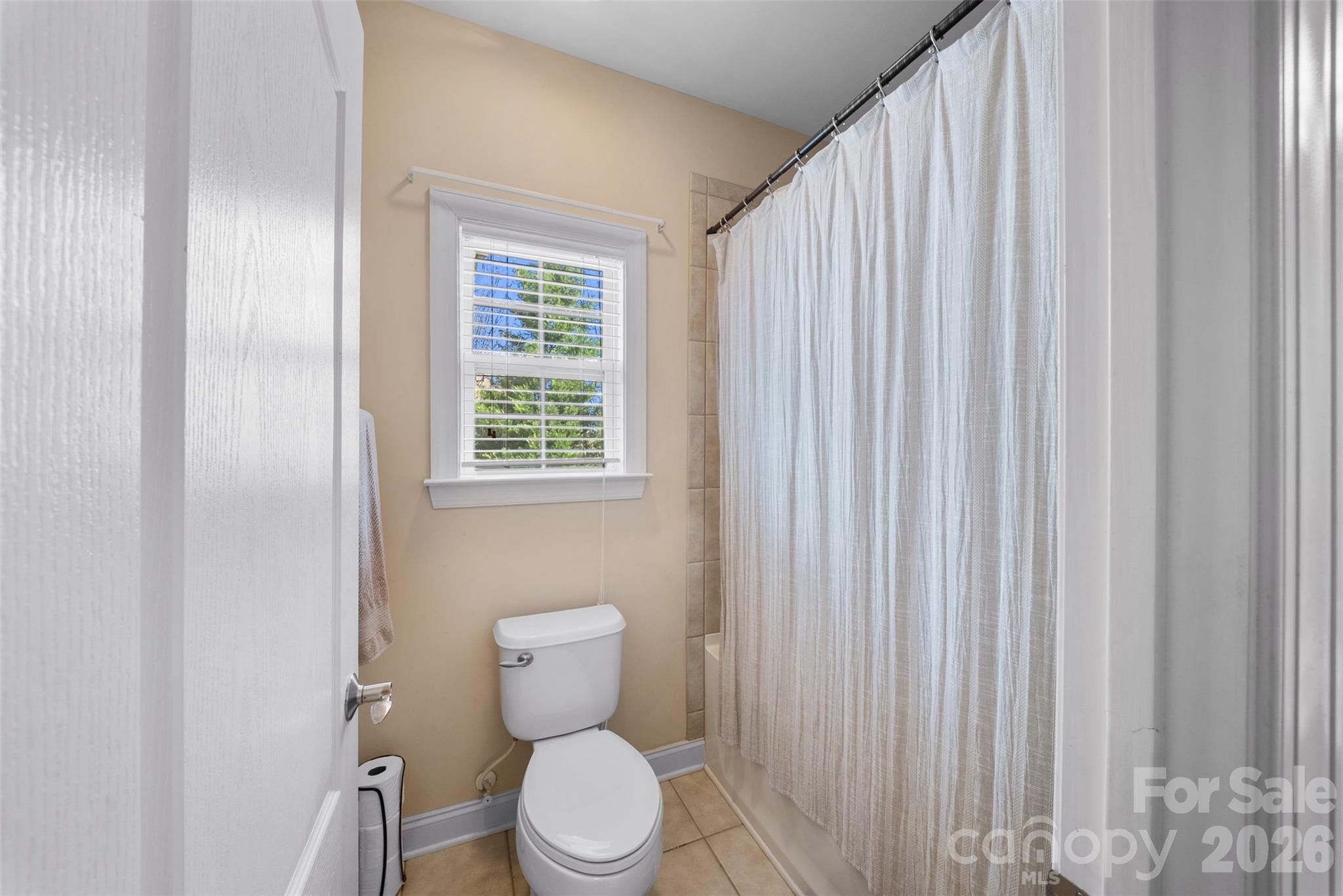 8715 Savannah Road — Harrisburg