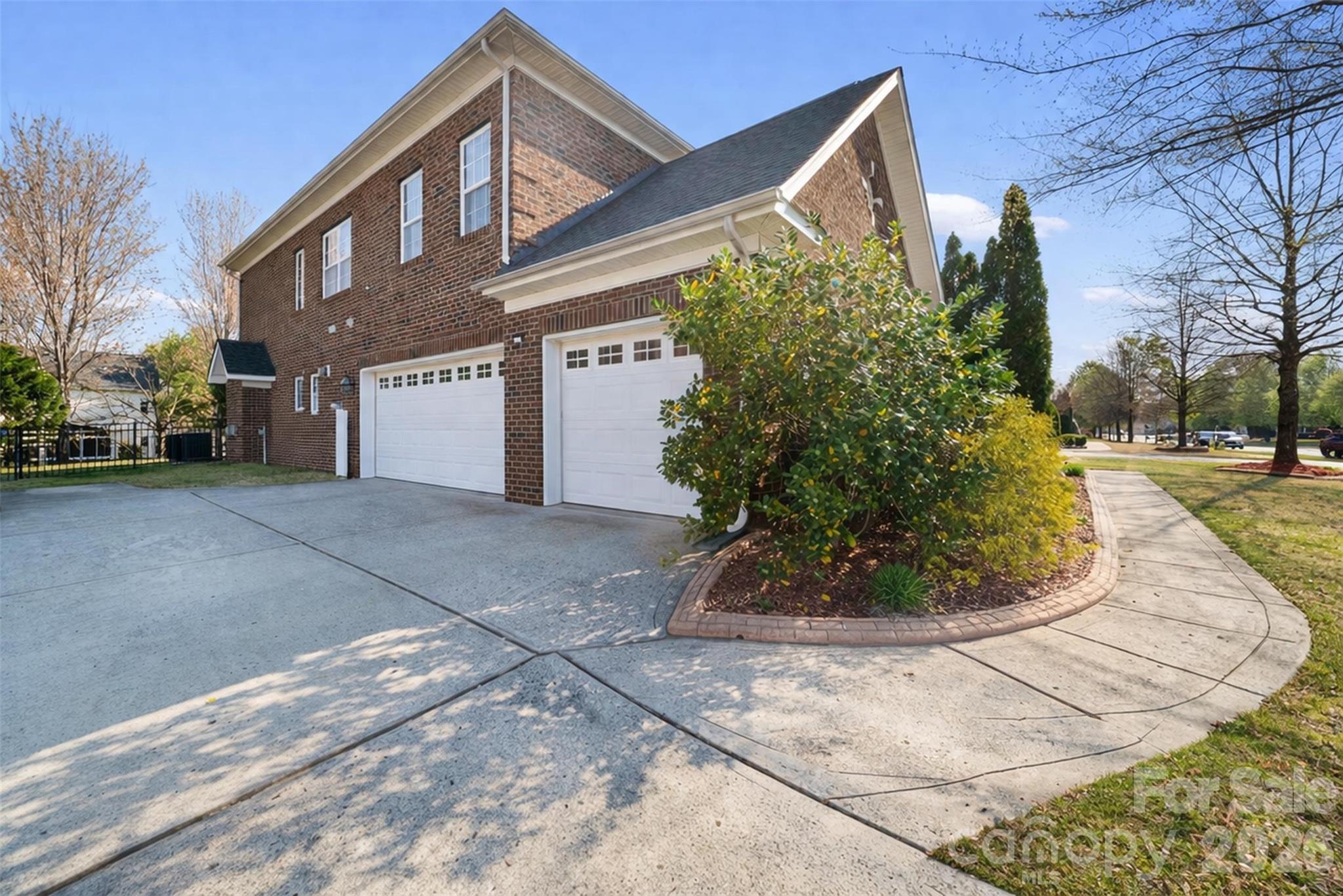 8715 Savannah Road — Harrisburg