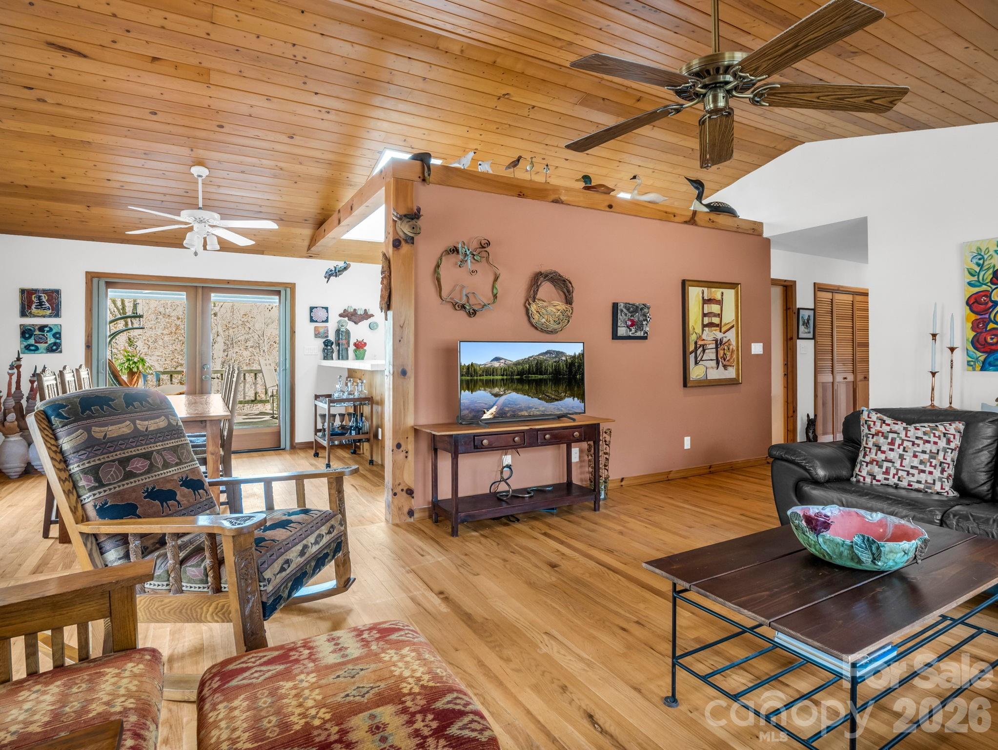 780 Rixhaven Drive — Saluda