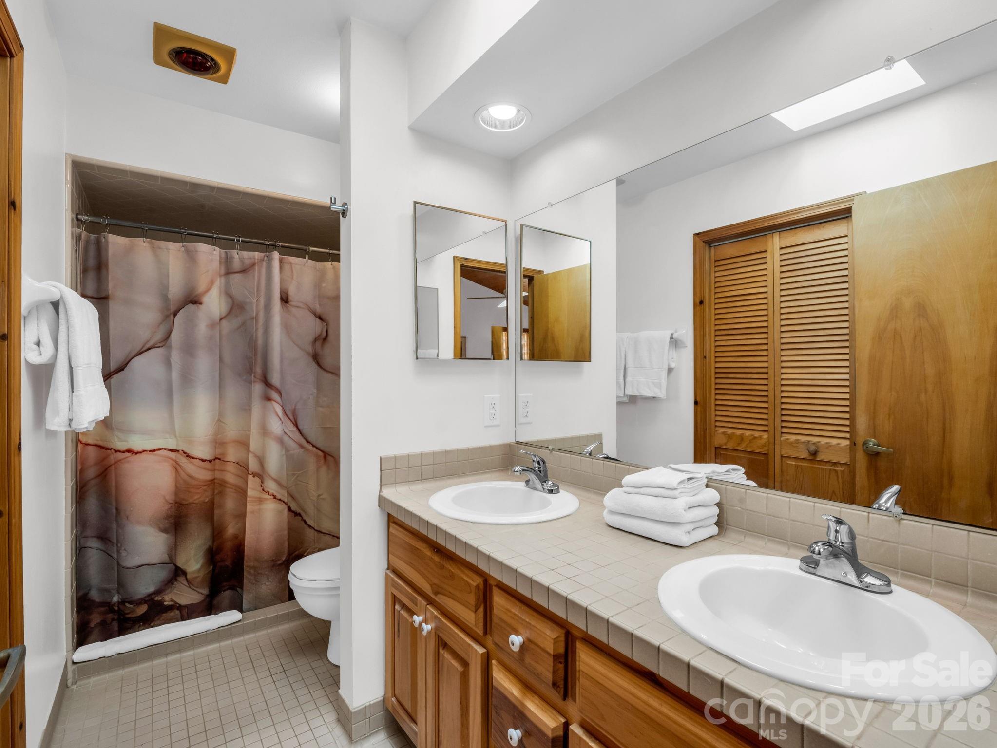 780 Rixhaven Drive — Saluda