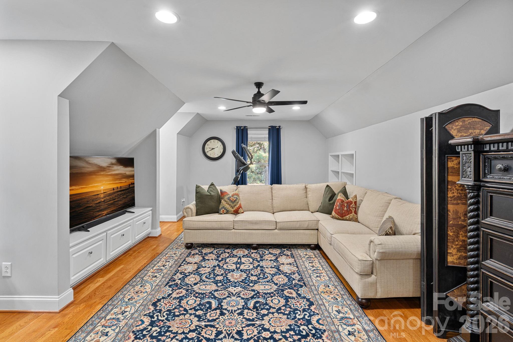 173 Yadkin Falls Road — New London