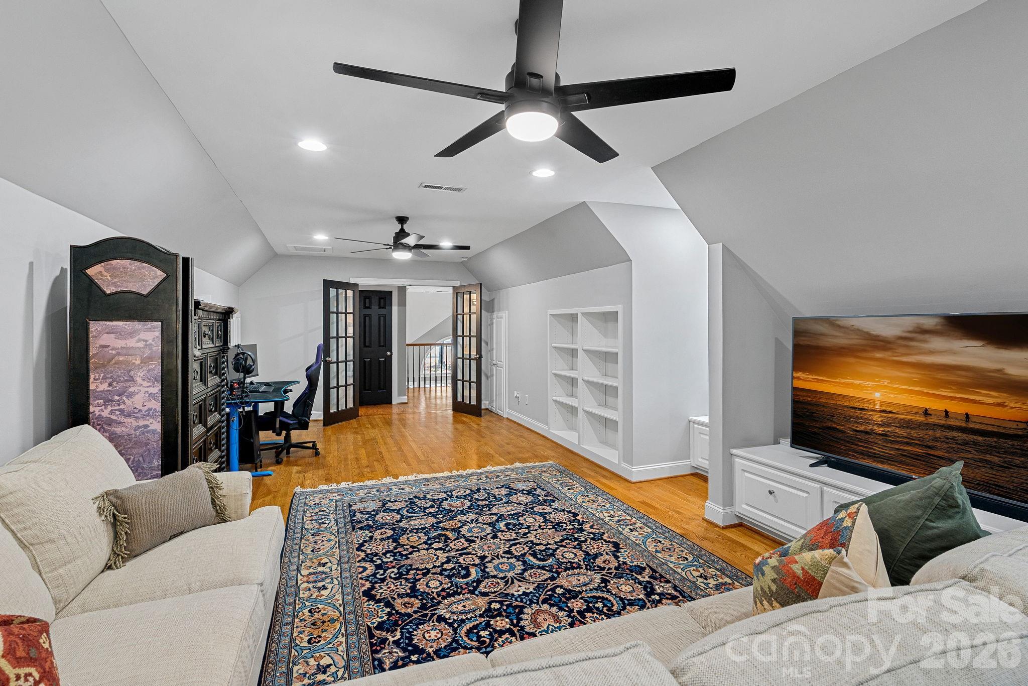 173 Yadkin Falls Road — New London
