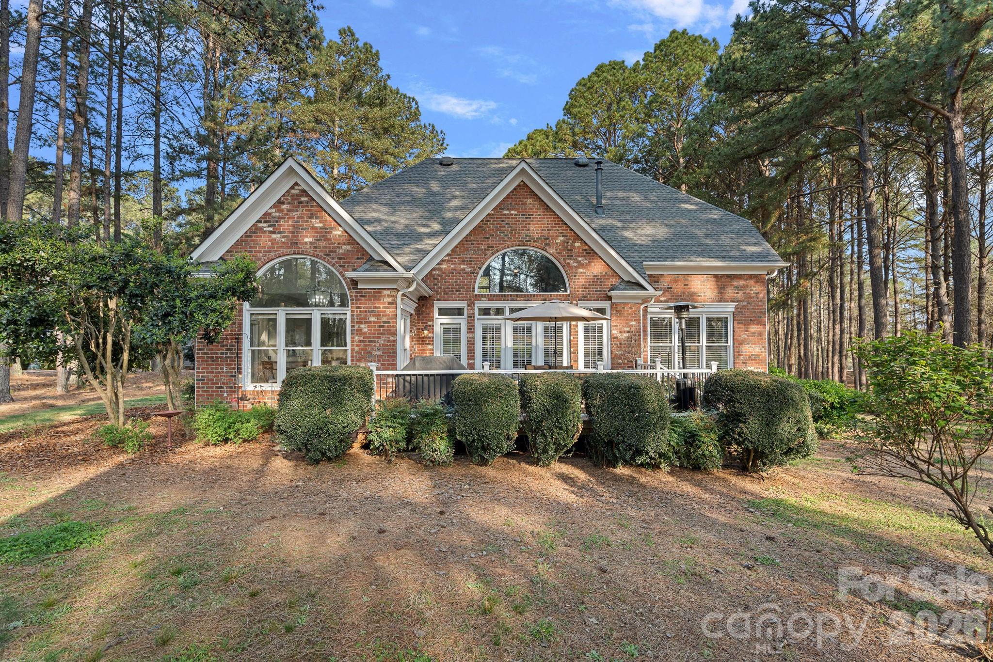 173 Yadkin Falls Road — New London