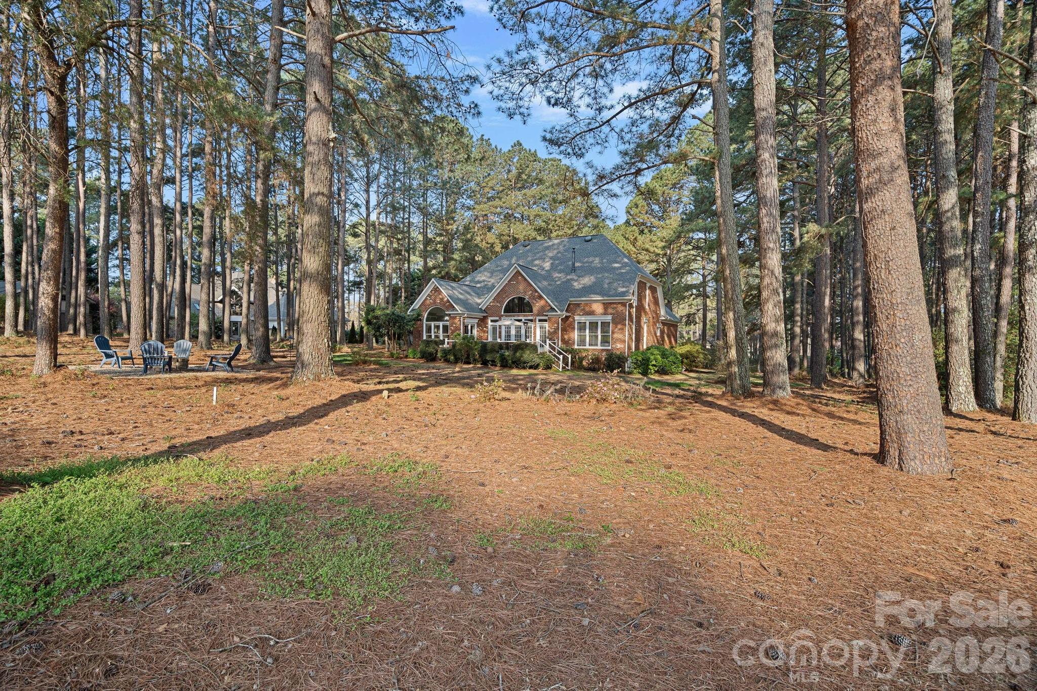 173 Yadkin Falls Road — New London