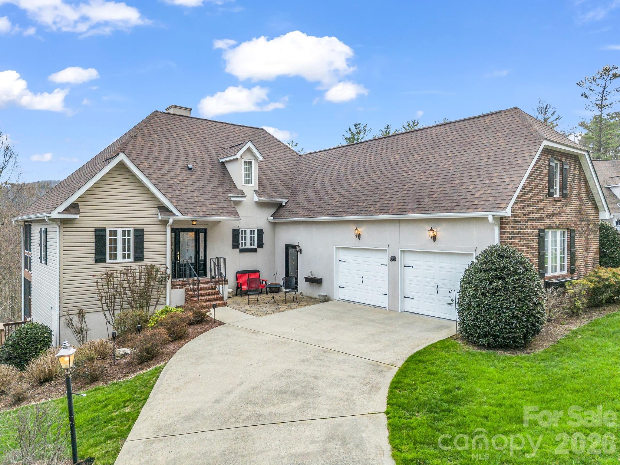 29 Spring Heights Court — Hendersonville