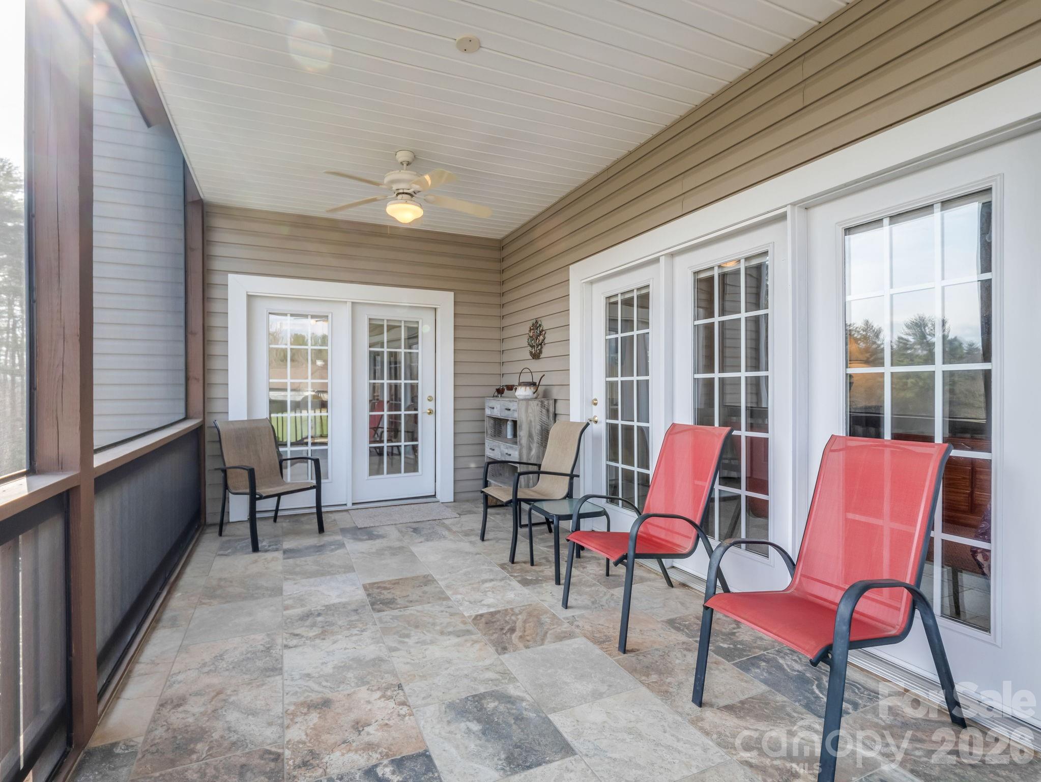 29 Spring Heights Court — Hendersonville