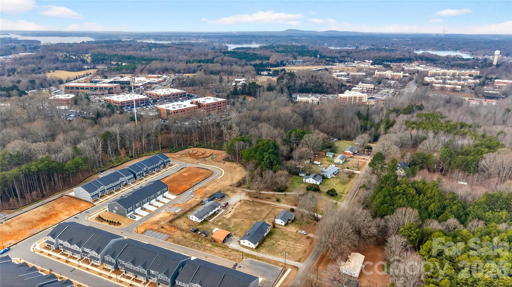169 Crossrail Road — Mooresville