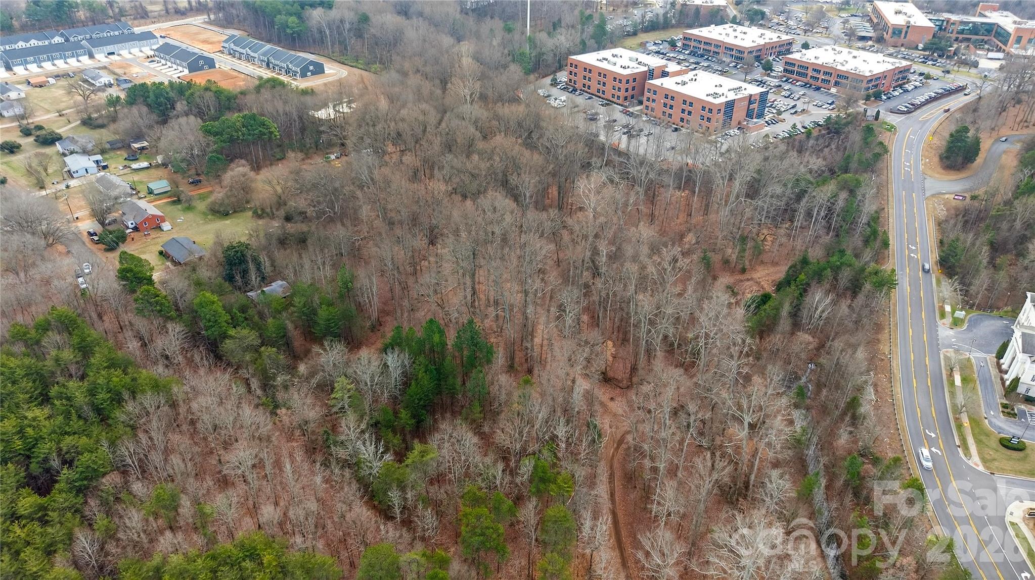 169 Crossrail Road — Mooresville