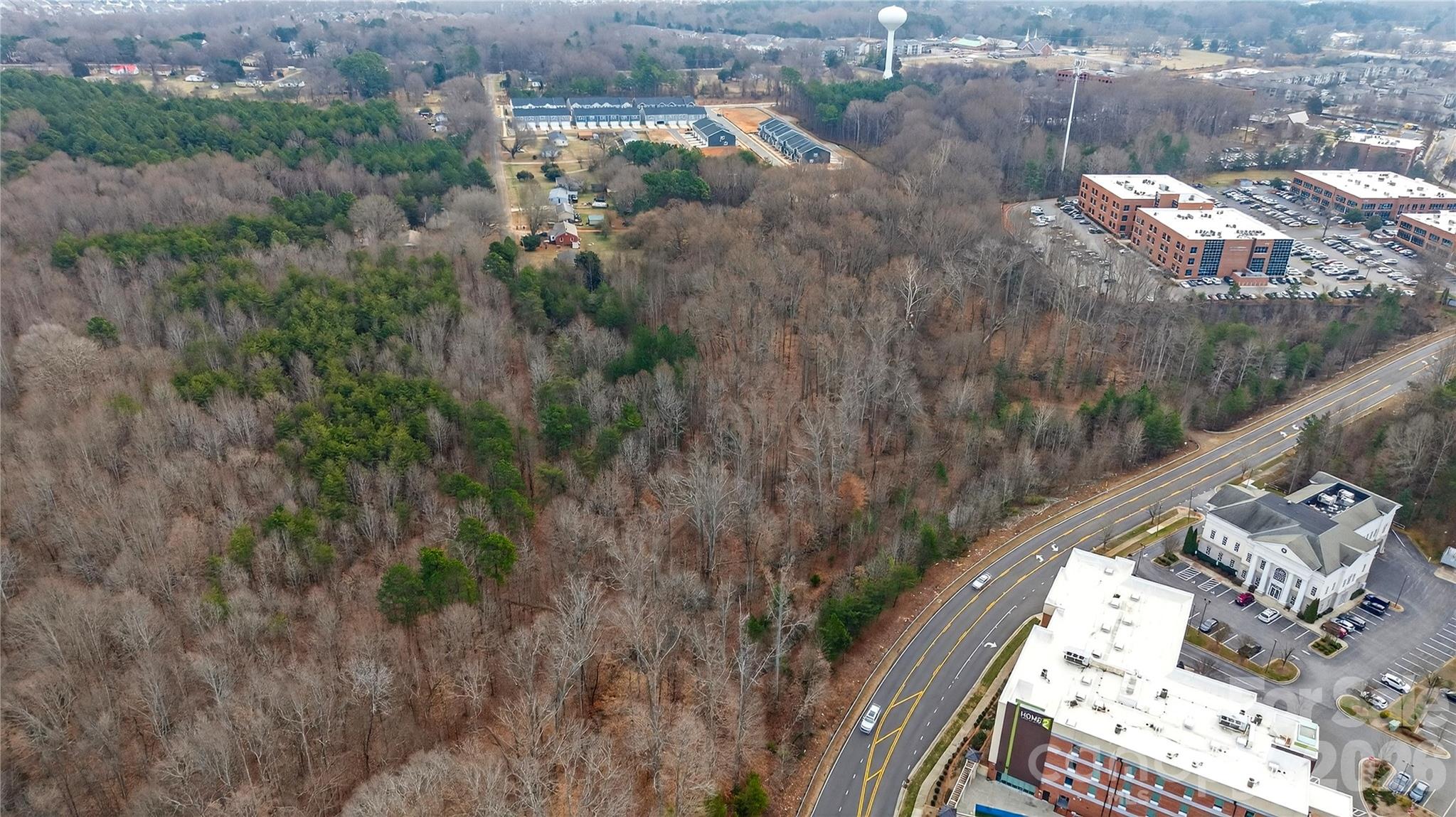 169 Crossrail Road — Mooresville