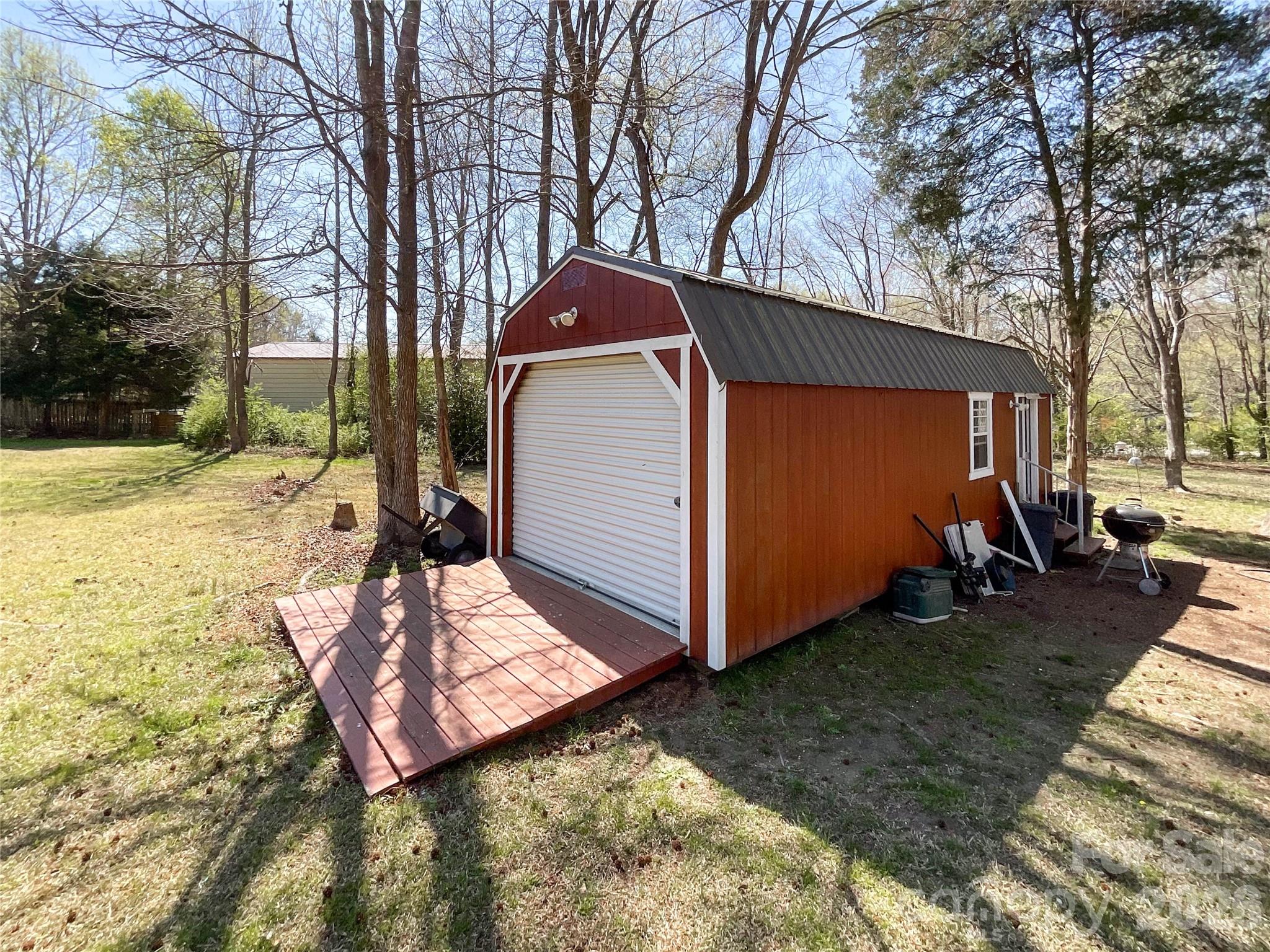 7706 Davis Road — Waxhaw