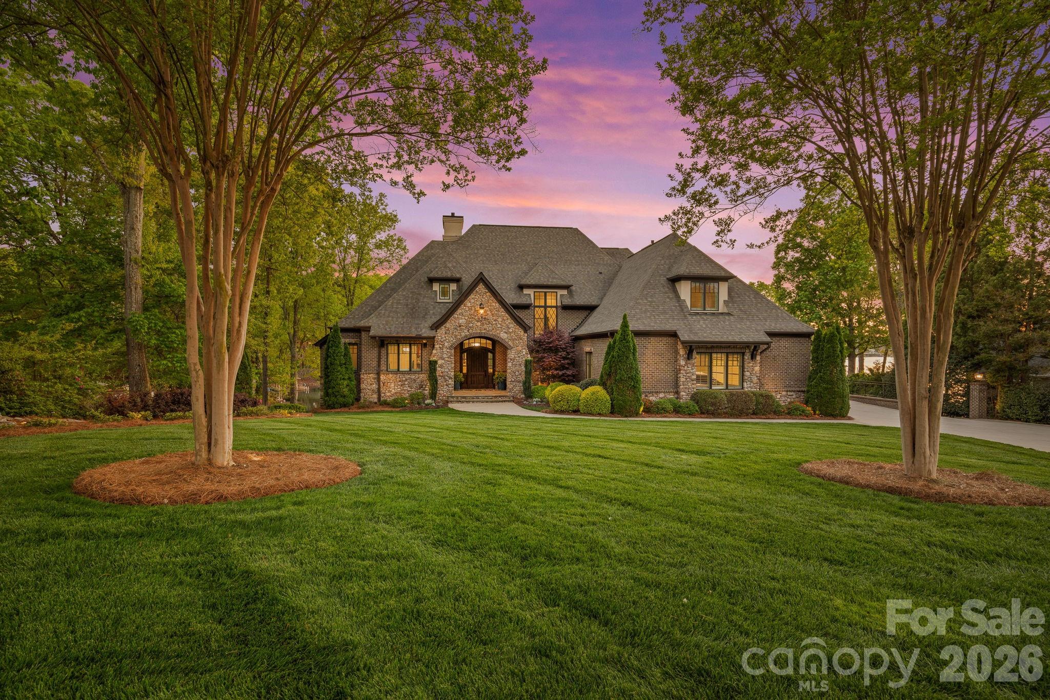 448 Stonemarker Road — Mooresville