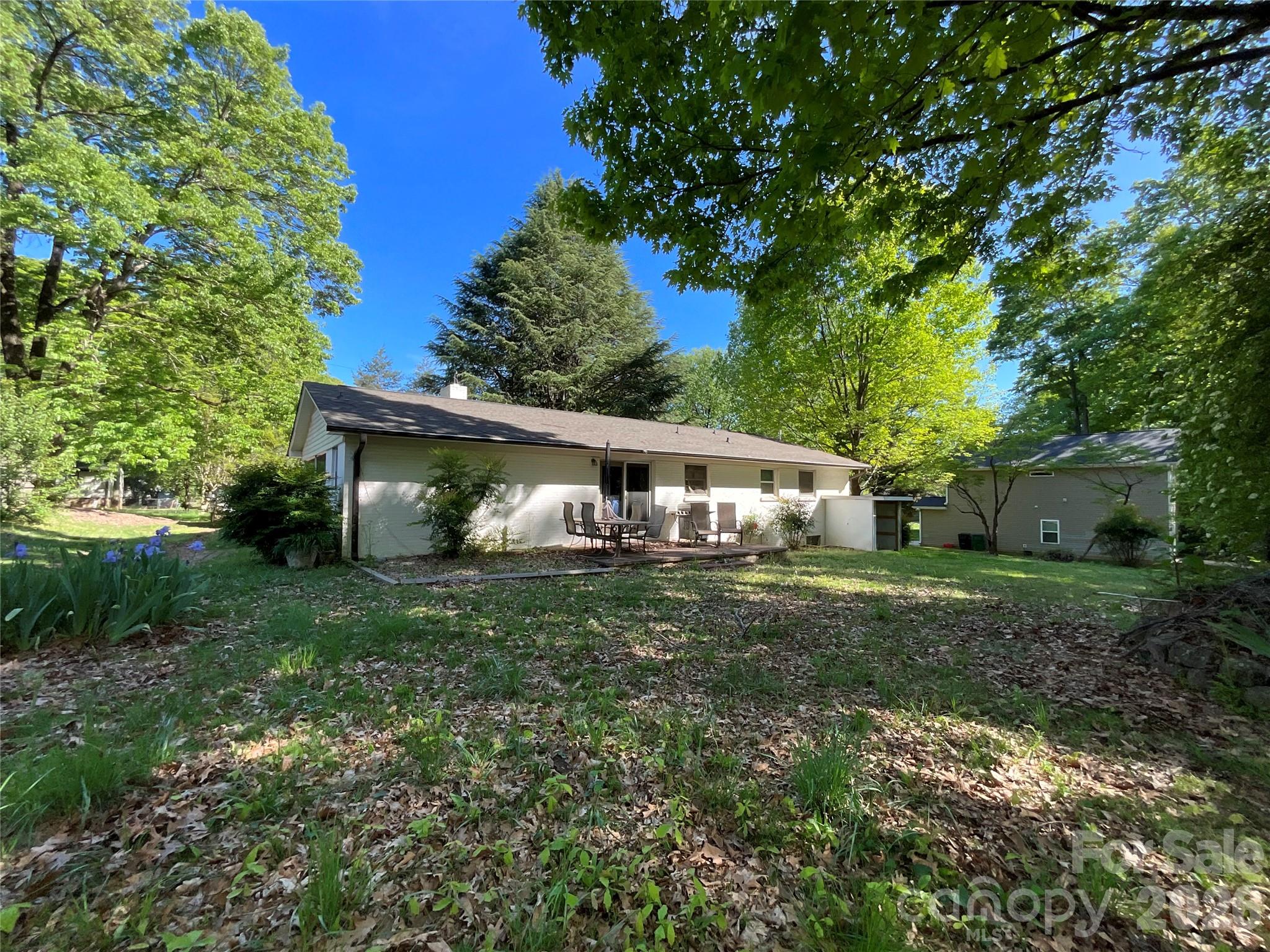 520 Carole Lane — Charlotte