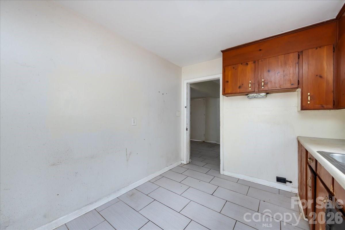 1628 Eastway Drive — Charlotte