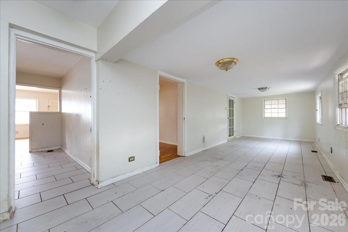 1628 Eastway Drive — Charlotte